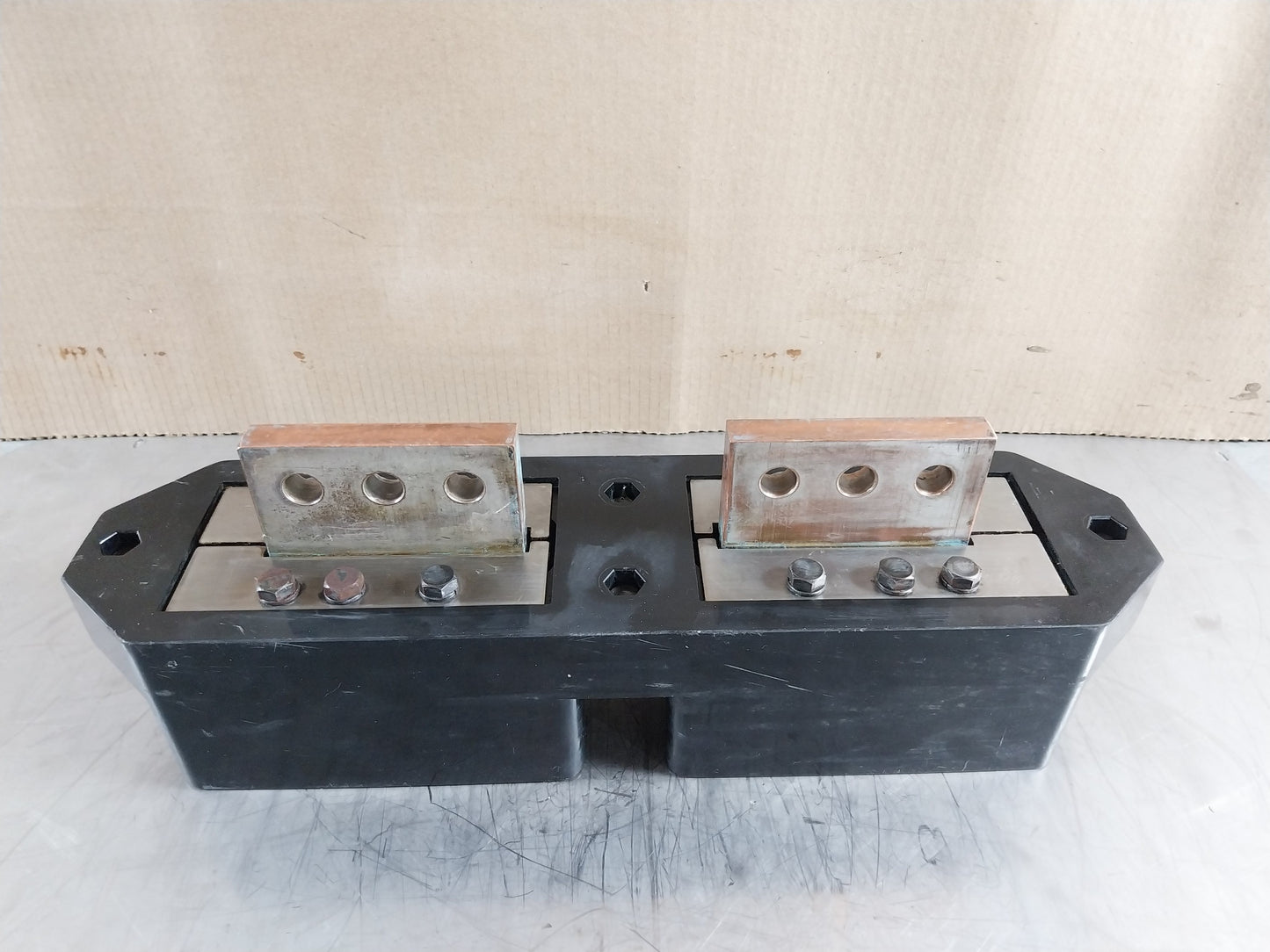 TERMINAL WITH JAW CONTACT ASSEMBLY FOR TERASAKI AT-25 ACB
