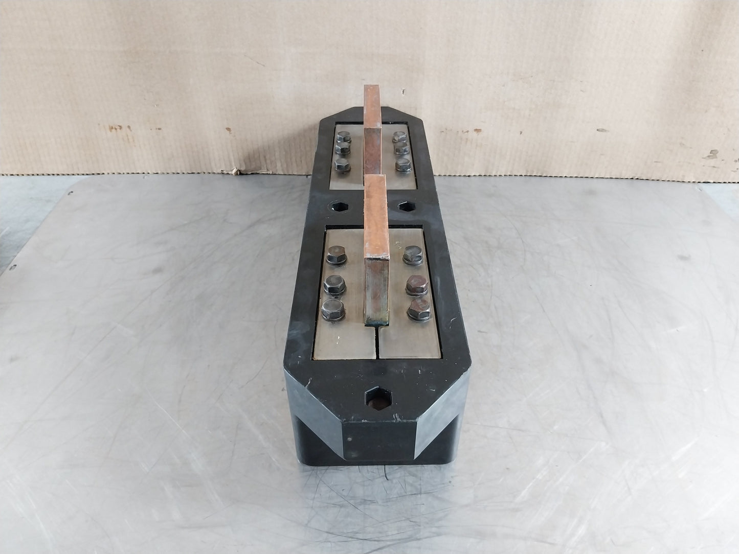 TERMINAL WITH JAW CONTACT ASSEMBLY FOR TERASAKI AT-25 ACB