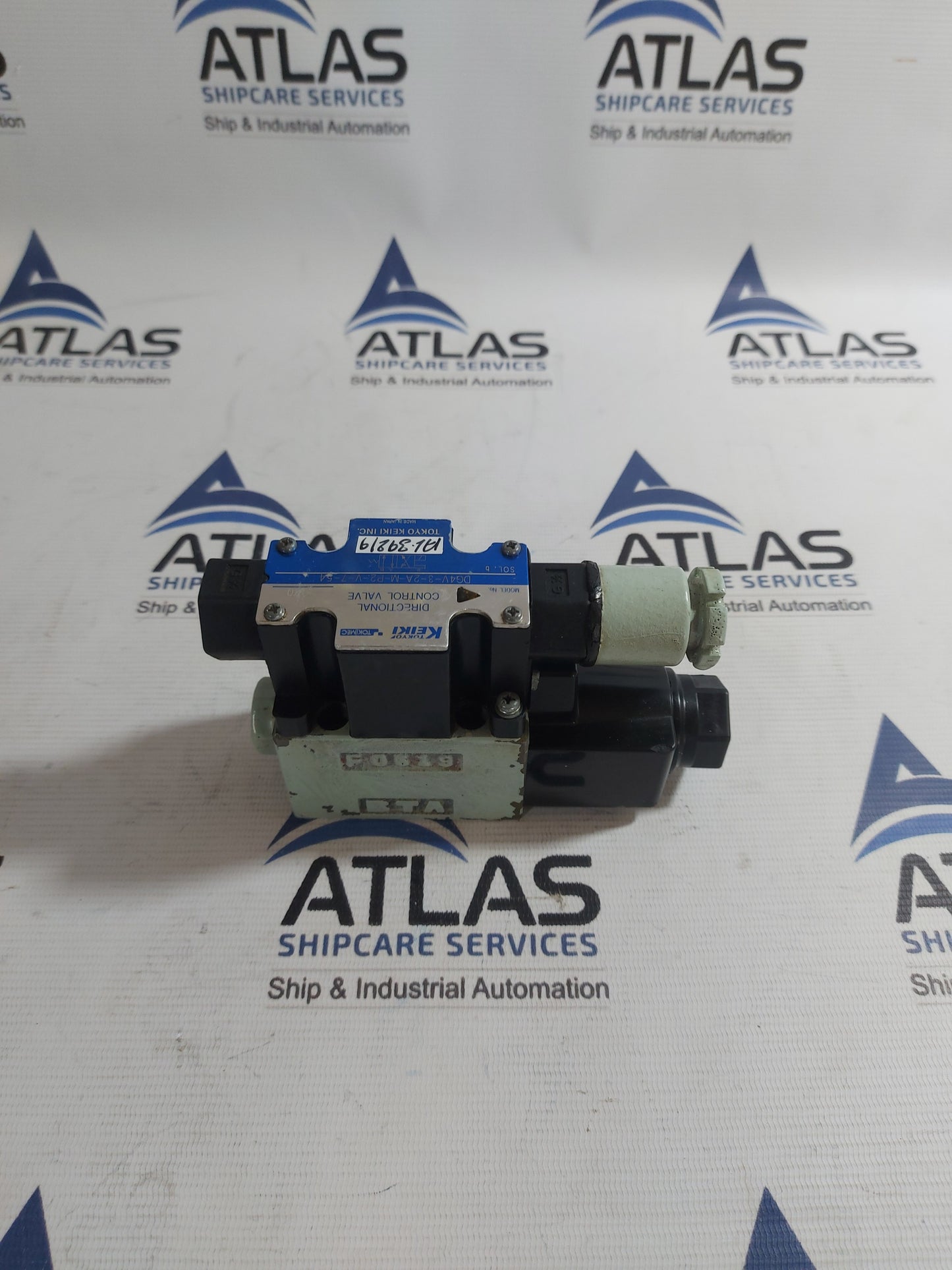 TOKYO KEIKI DG4V-3-2A-M-P2-V-7-54 DIRECTIONAL CONTROL VALVE