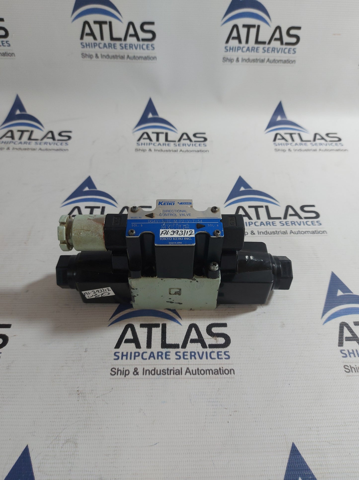 TOKYO KEIKI DG4V-3-2C-M-P2-V-7-54 DIRECTIONAL CONTROL VALVE