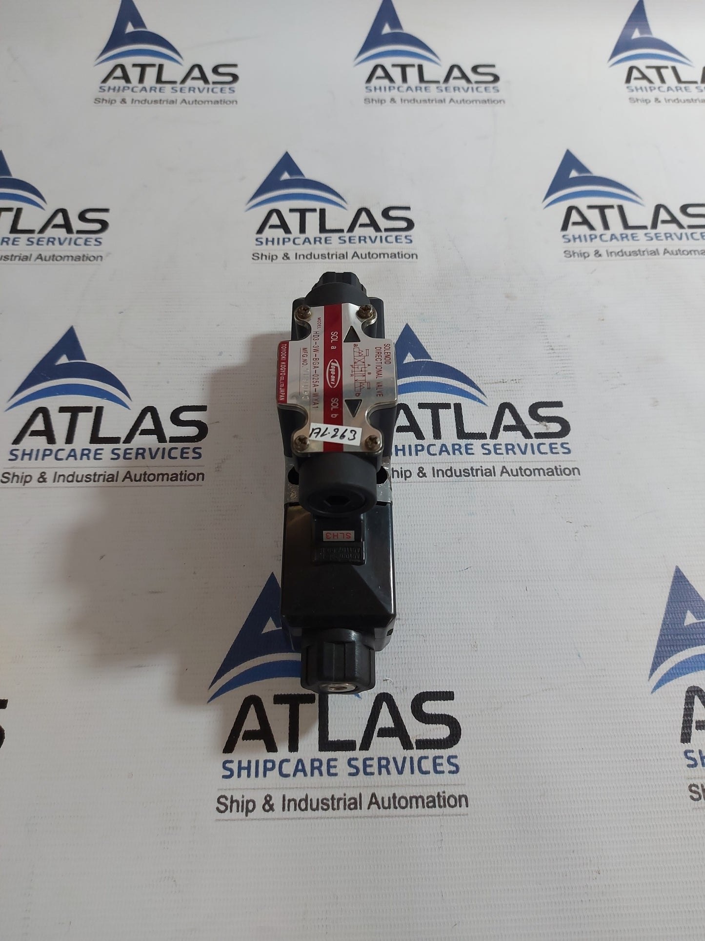 TOYOOKI KOGYO HD3-3W-BGA-025A-WY1A SOLENOID DIRECTIONAL VALVE