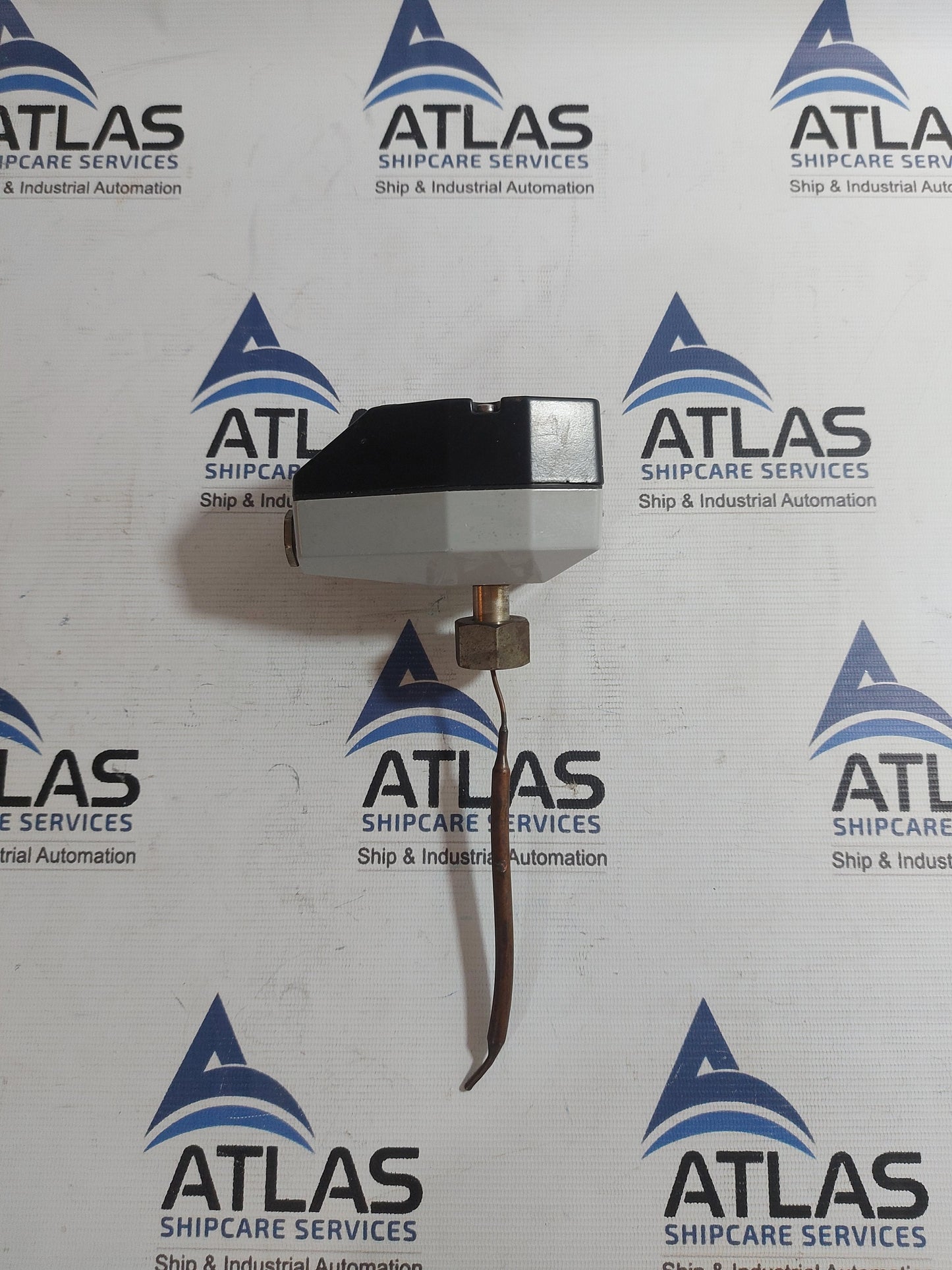 TRAFAG 471.2331 THERMOSTAT TEMPERATURE SWITCH