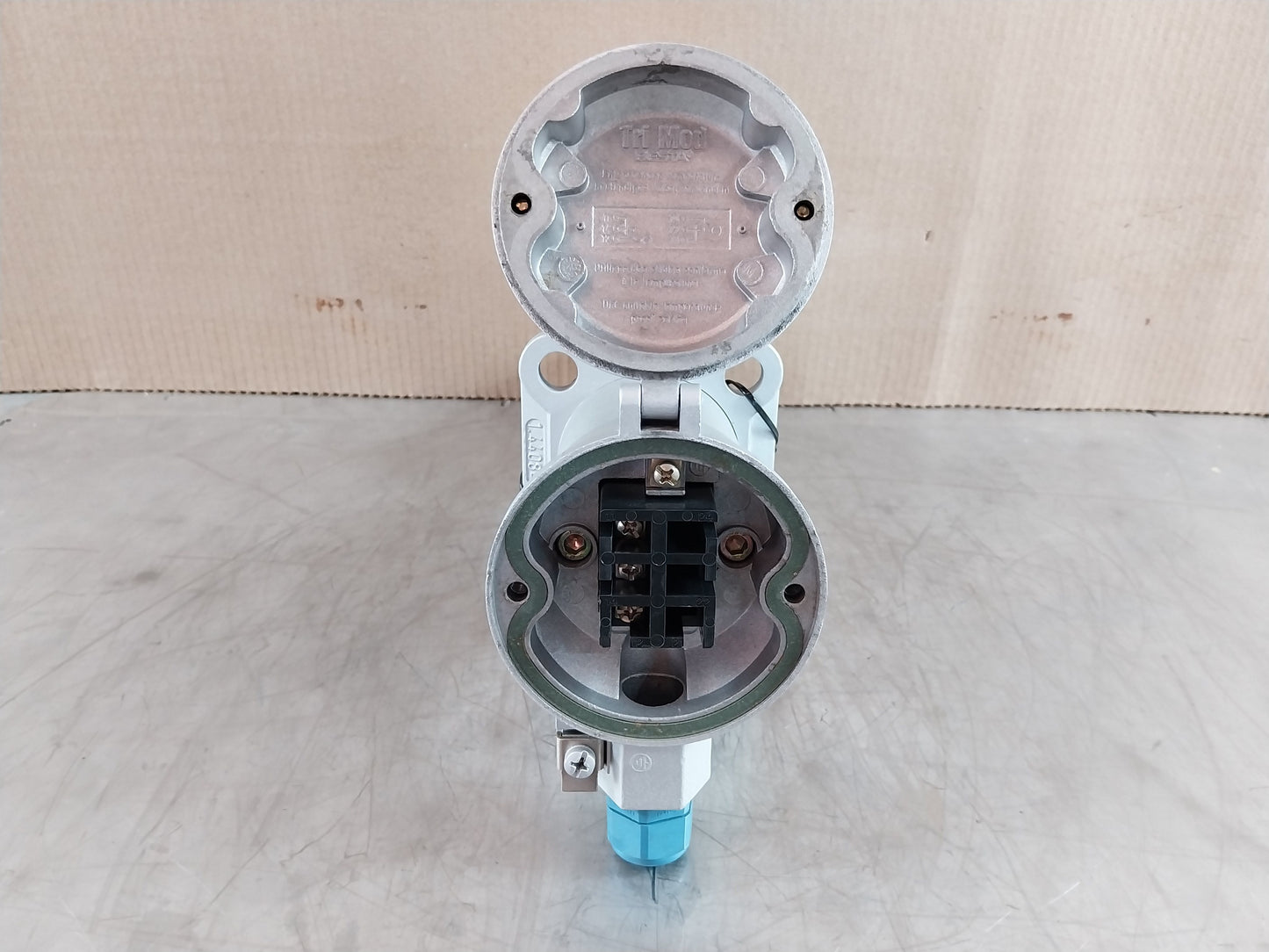 TRIMOD BESTA B 01 041 IP65 LEVEL SWITCH IP65