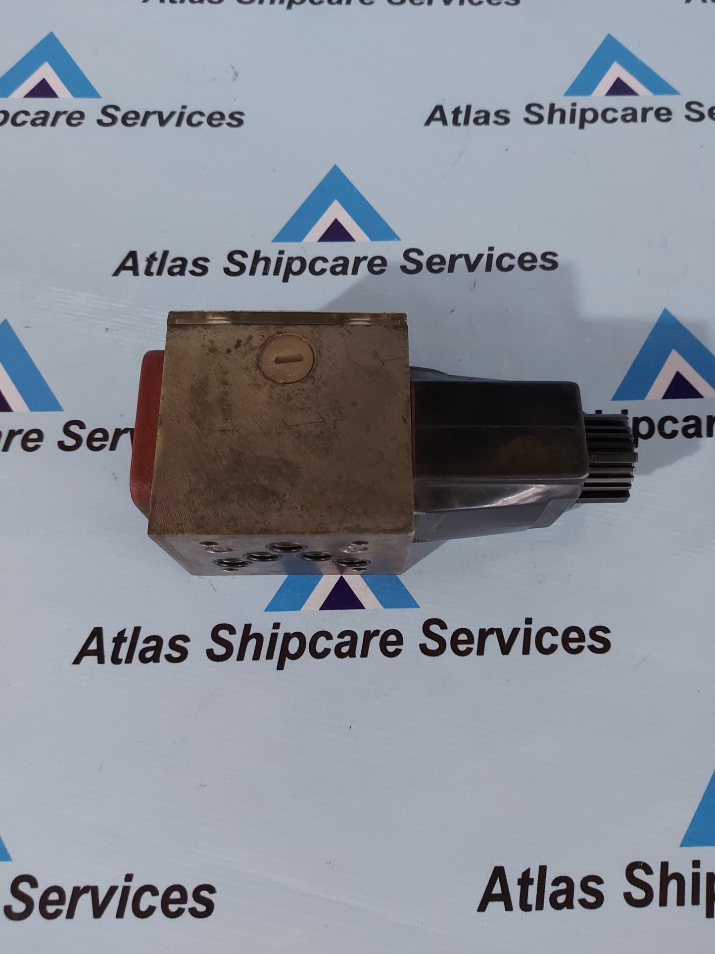 UCHIDA 4WE10D-A0/AW110-00NPL DIRECTIONAL CONTROL VALVE H620