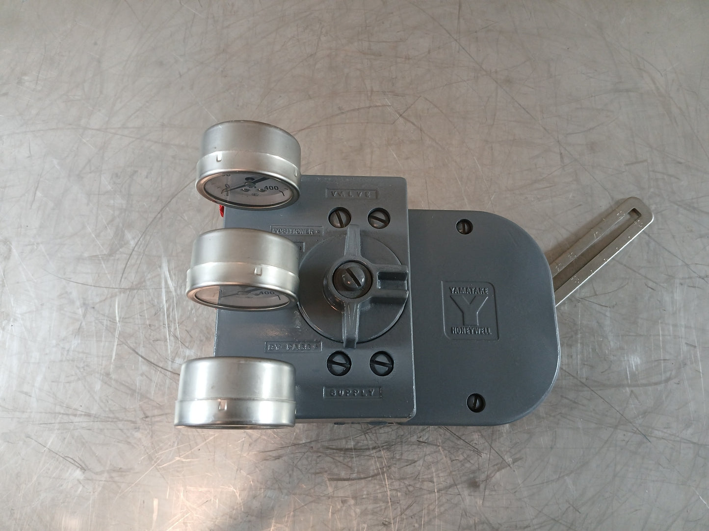 YAMATAKE-HONEYWELL HTP PNEUMATIC VALVE POSITIONER