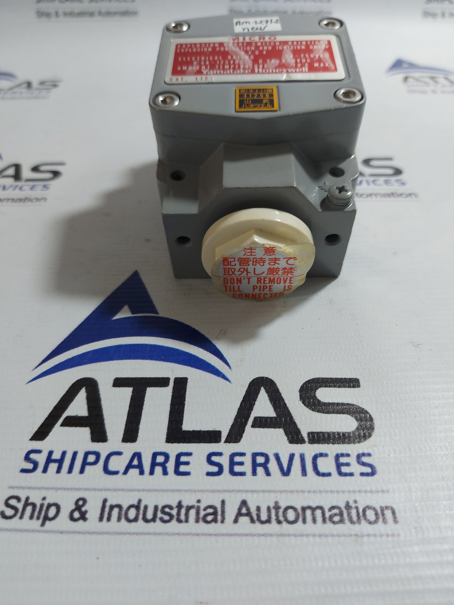 YAMATAKE-HONEYWELL VCX-5001A MICRO EXPLOSION PROOF SWITCH D2G4