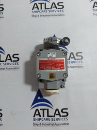 YAMATAKE-HONEYWELL VCX-5001 MICRO EXPLOSION PROOF SWITCH D2G4