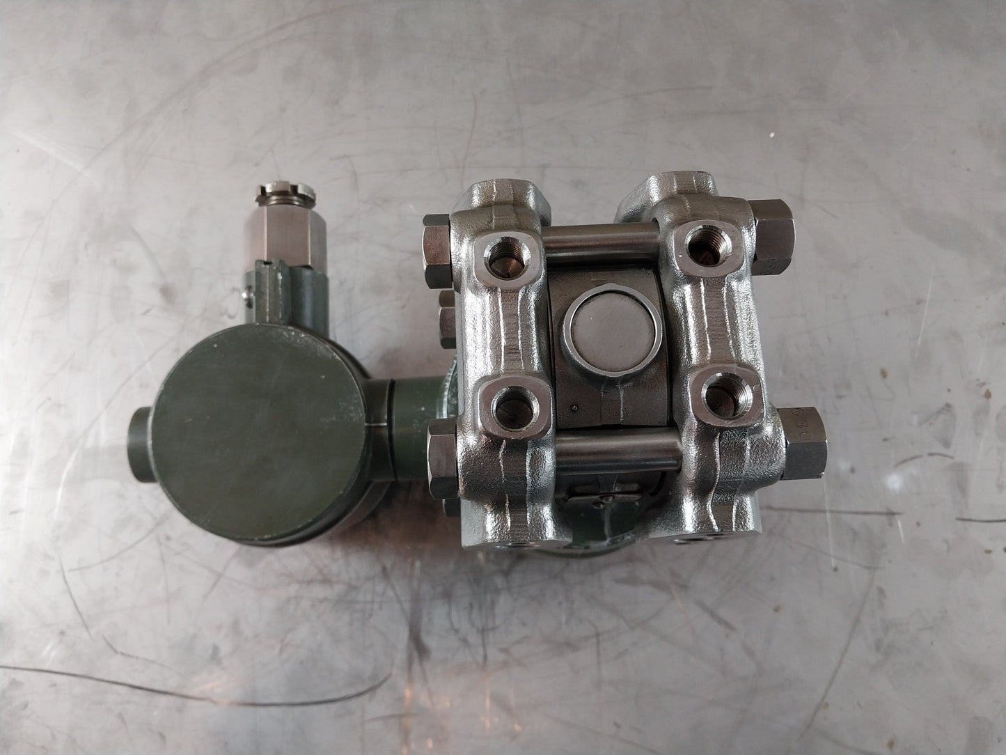 YOKOGAWA UNI UNE11-SLS2*B PRESSURE TRANSMITTER 24V 4-20mA