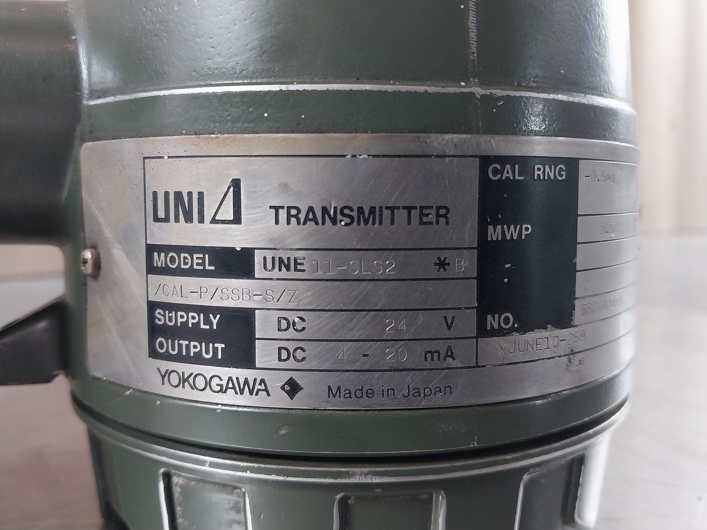 YOKOGAWA UNI UNE11-SLS2*B PRESSURE TRANSMITTER 24V 4-20mA