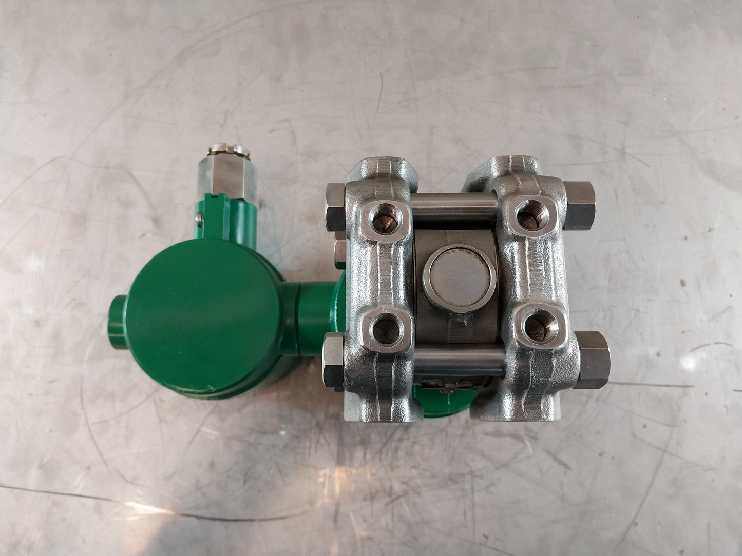 YOKOGAWA UNI UNE43-SCS2*B PRESSURE TRANSMITTER 24V 4-20mA