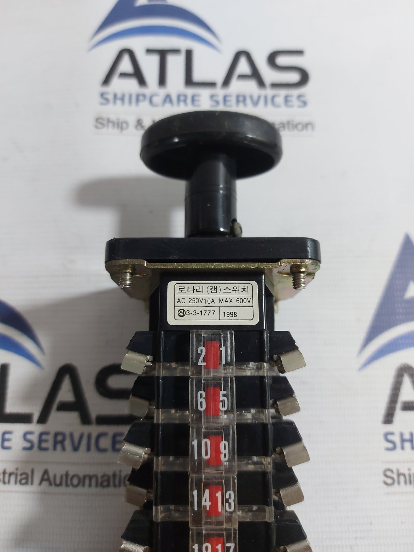 YONGSUNG C-60 ROTARY CAM SWITCH 10A 220VAC