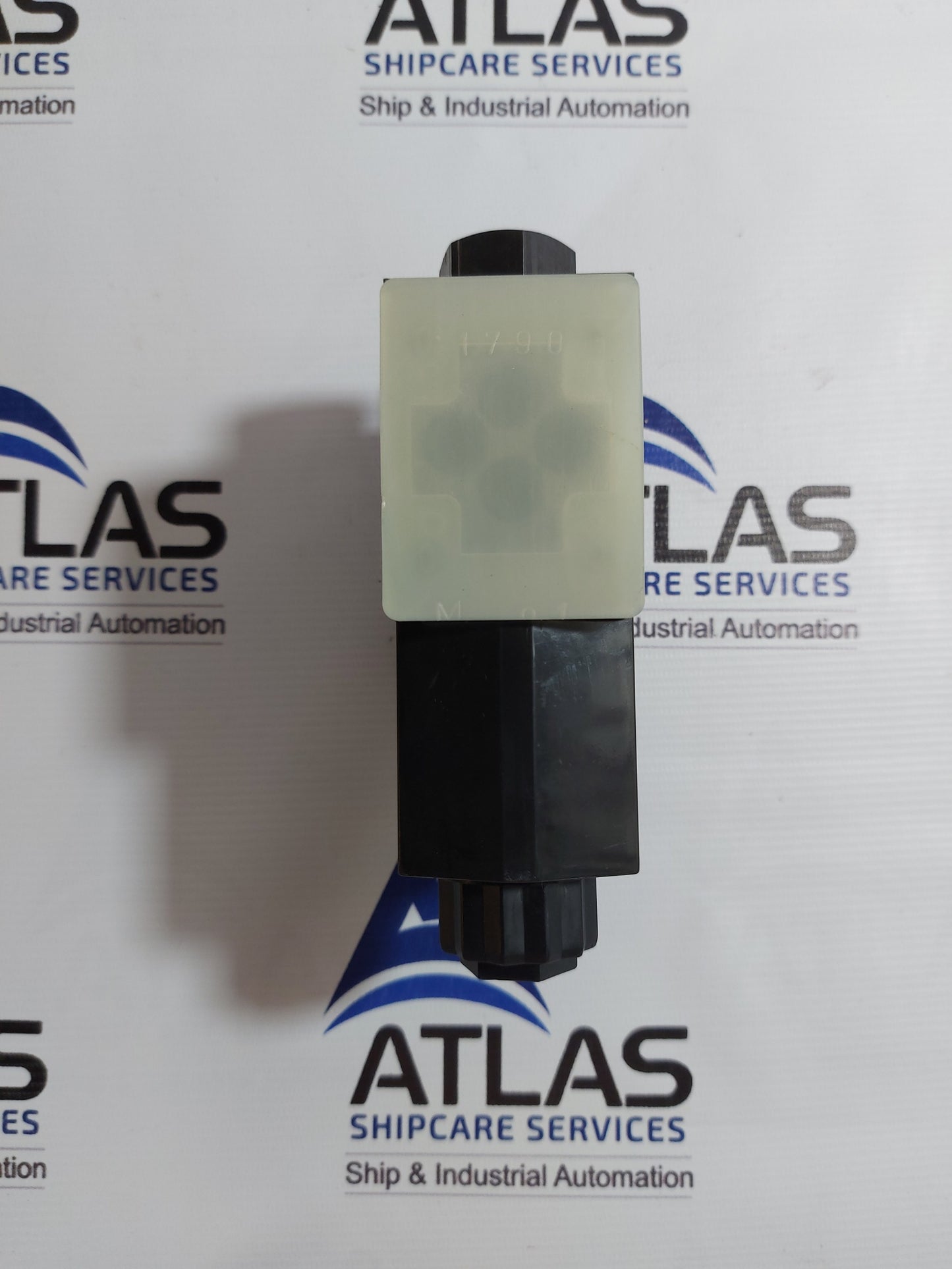 YUKEN KOGYO DSG-01-2B3B-R110-50 SOLENOID DIRECTIONAL VALVE
