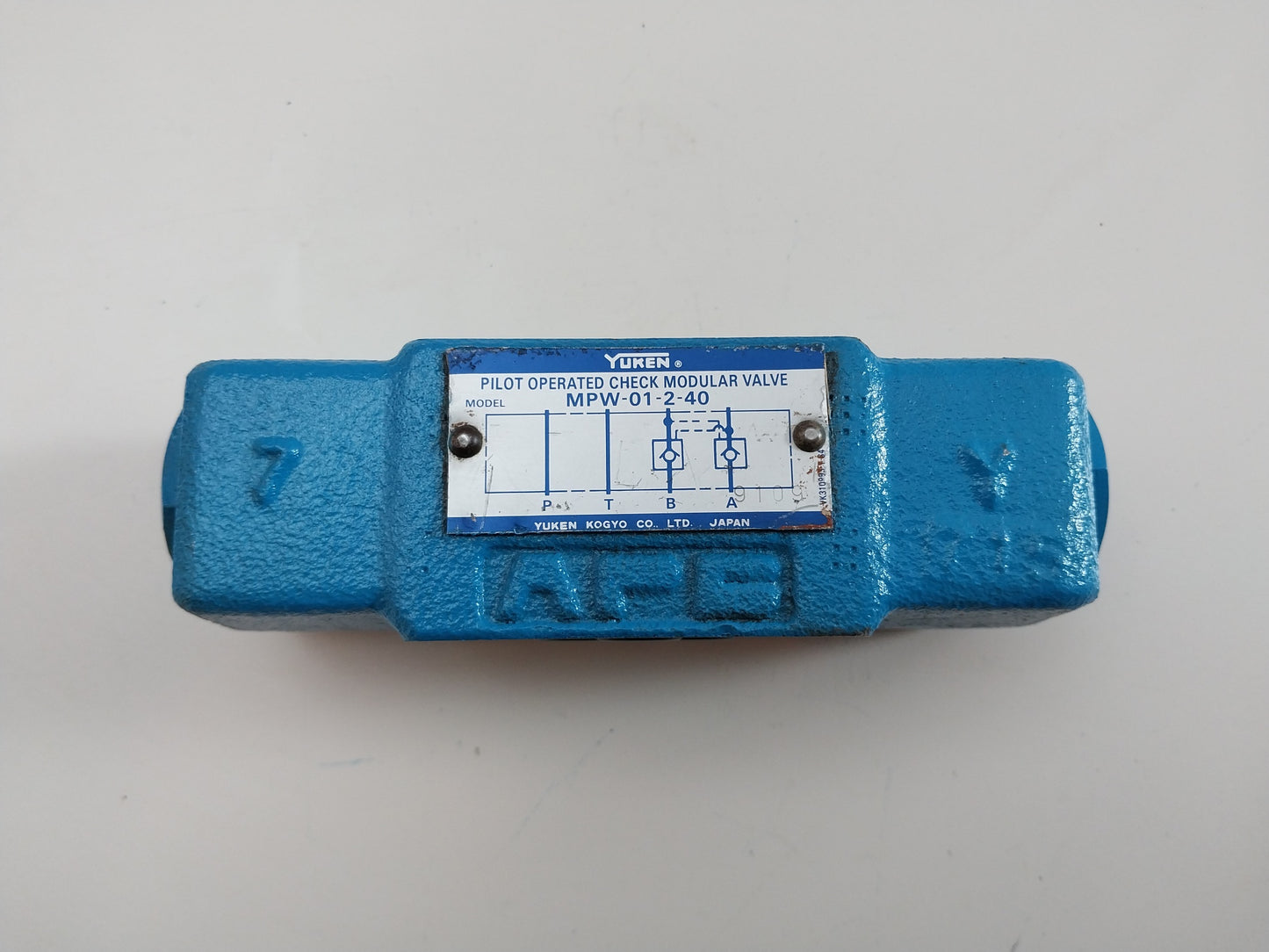 YUKEN KOGYO MPW-01-2-40 PILOT OPERATED CHECK MODULAR VALVE