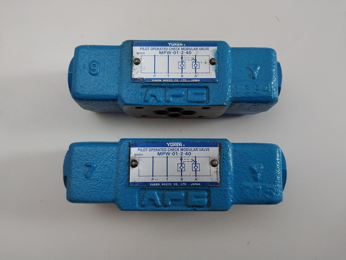 YUKEN KOGYO MPW-01-2-40 PILOT OPERATED CHECK MODULAR VALVE