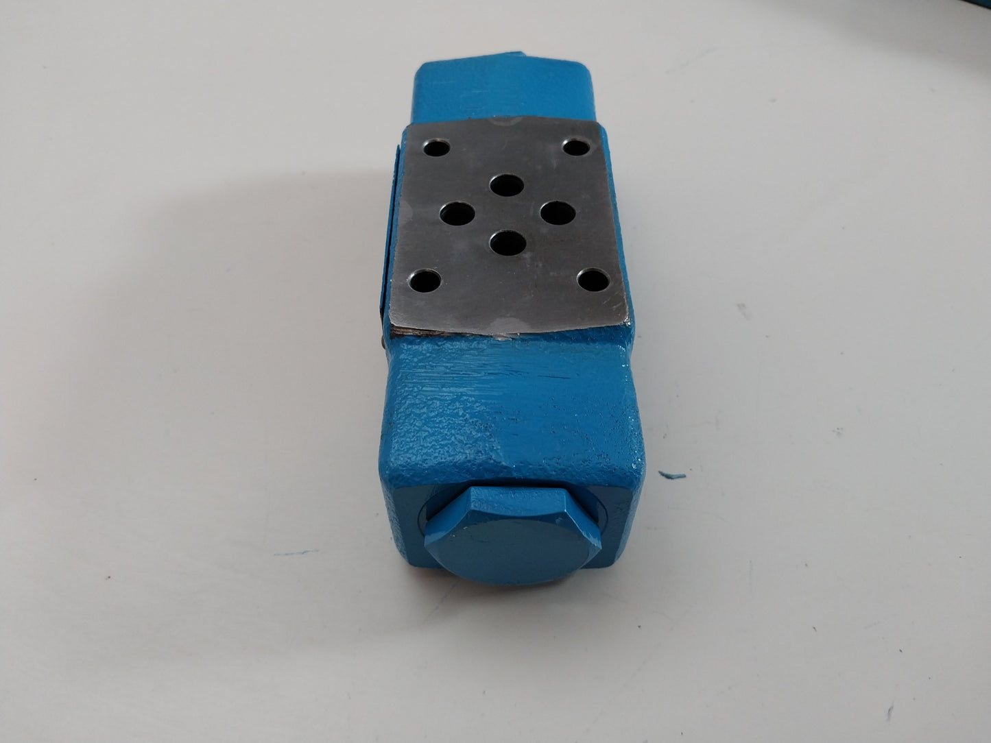 YUKEN KOGYO MPW-01-2-40 PILOT OPERATED CHECK MODULAR VALVE