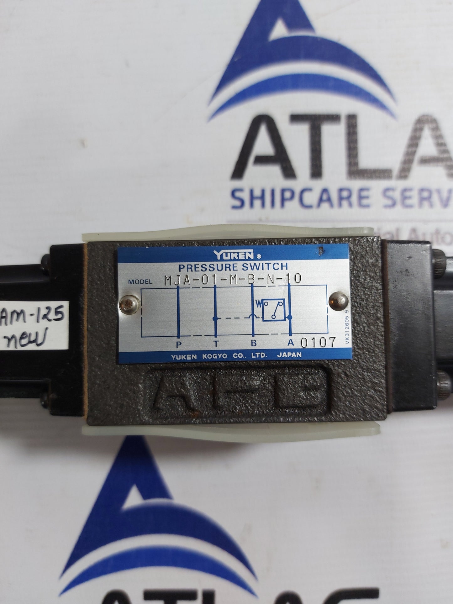 YUKEN MJA-01-M-B-N-10 PRESSURE SWITCH VALVE