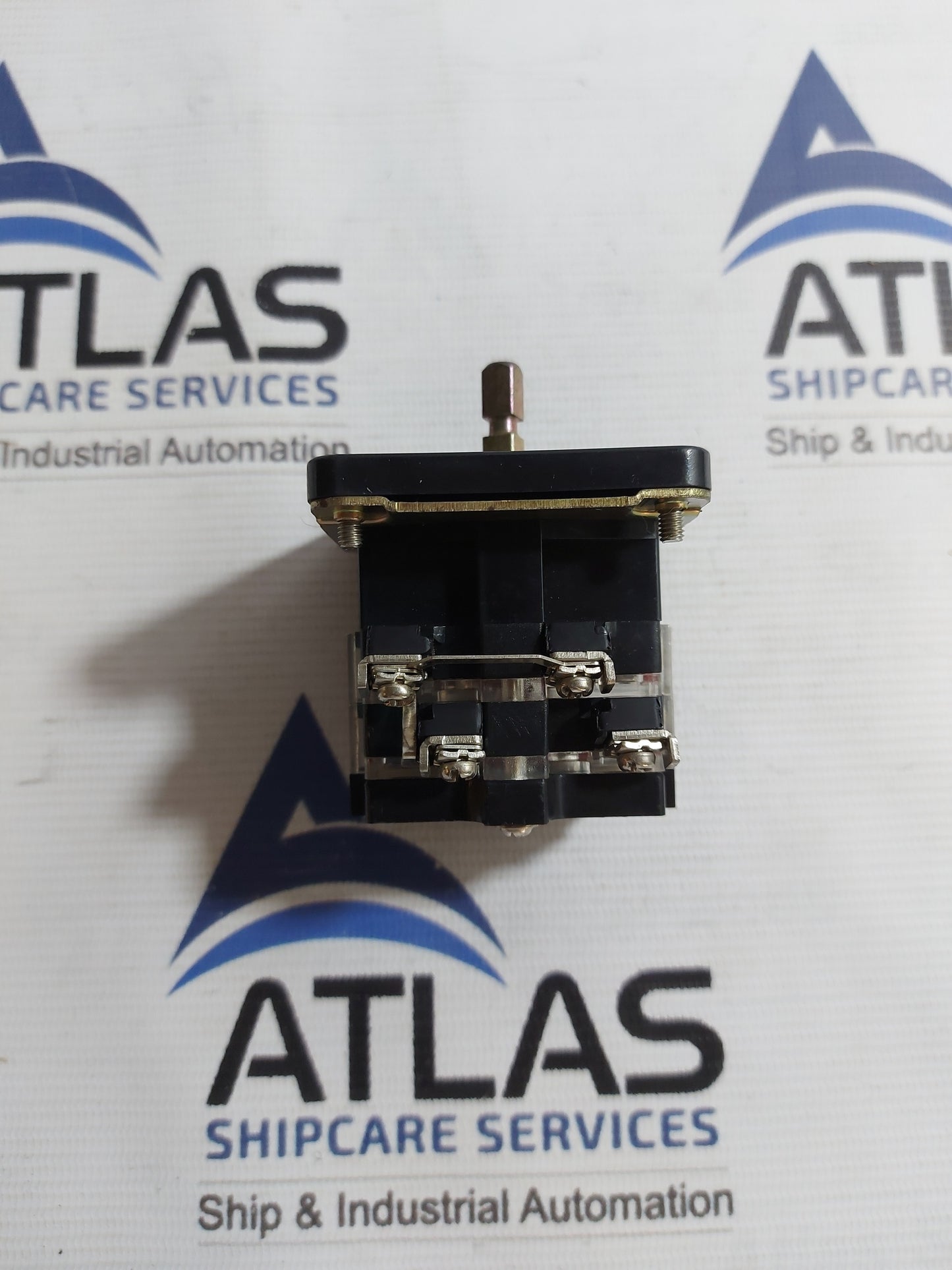 YUNGSUNG 0605 CAM SWITCH 10A 250VAC