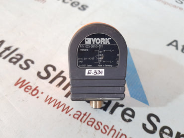 York 025-38145-001 Pressure Transducer Y005070