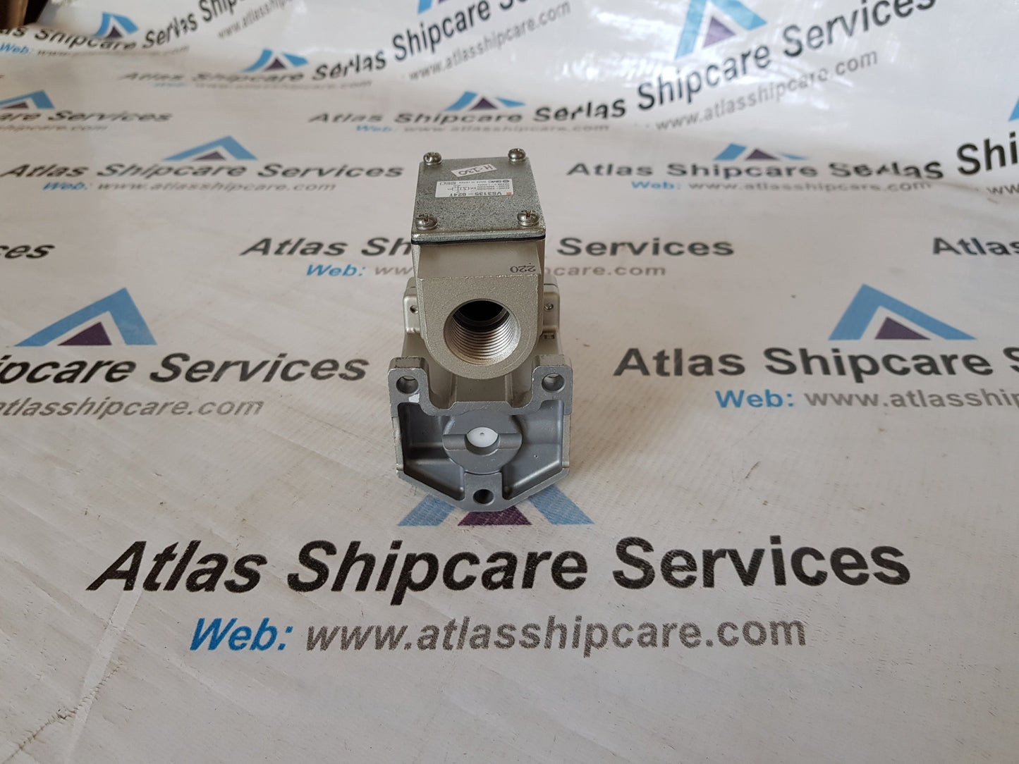 SMC PNEUMATIC SOLENOID VALVE VS3135-024T H130