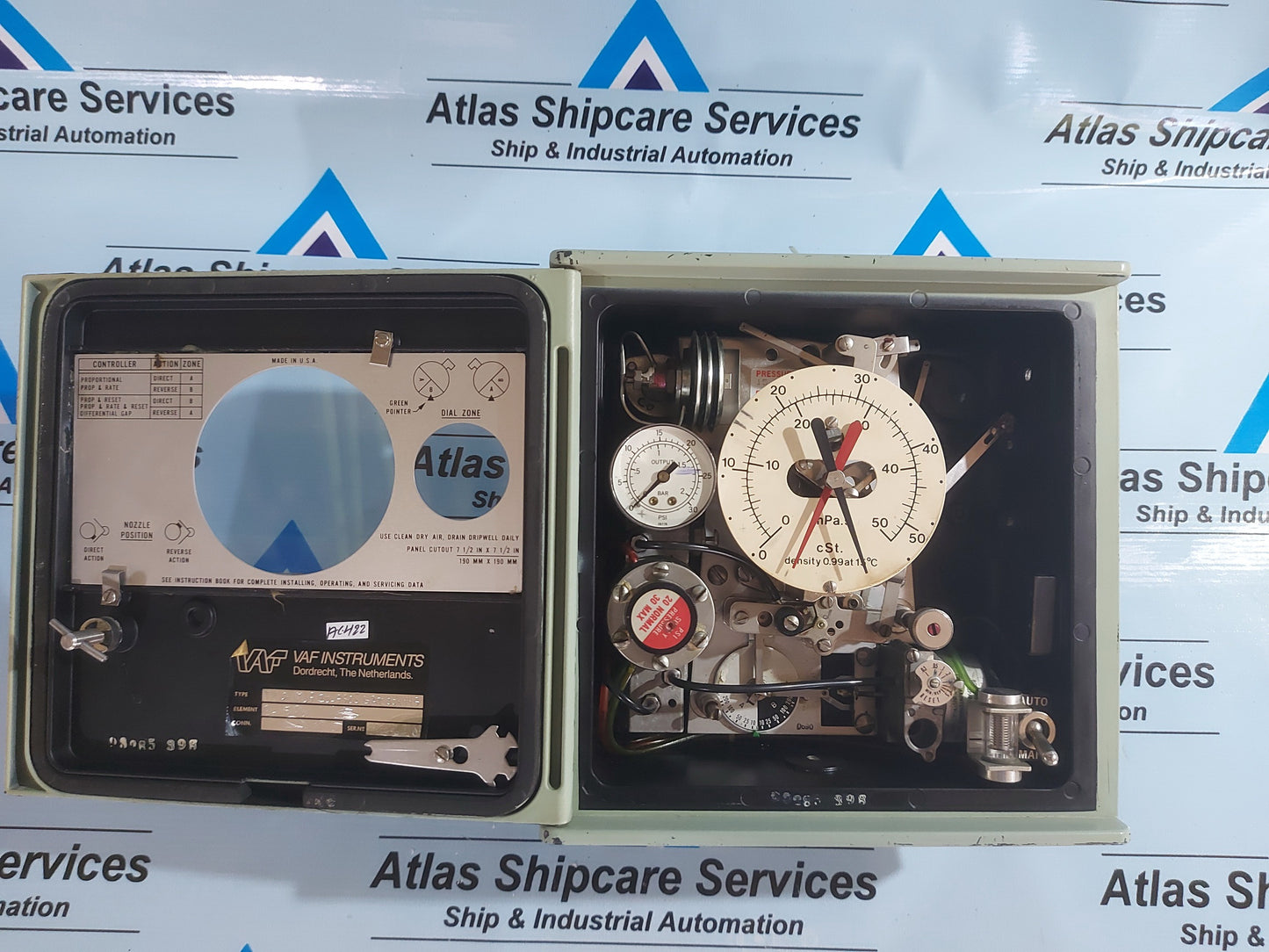 VAF INSTRUMENTS M40-11M35120 30 PSI PNEUMATIC INDICATION CONTROLLER