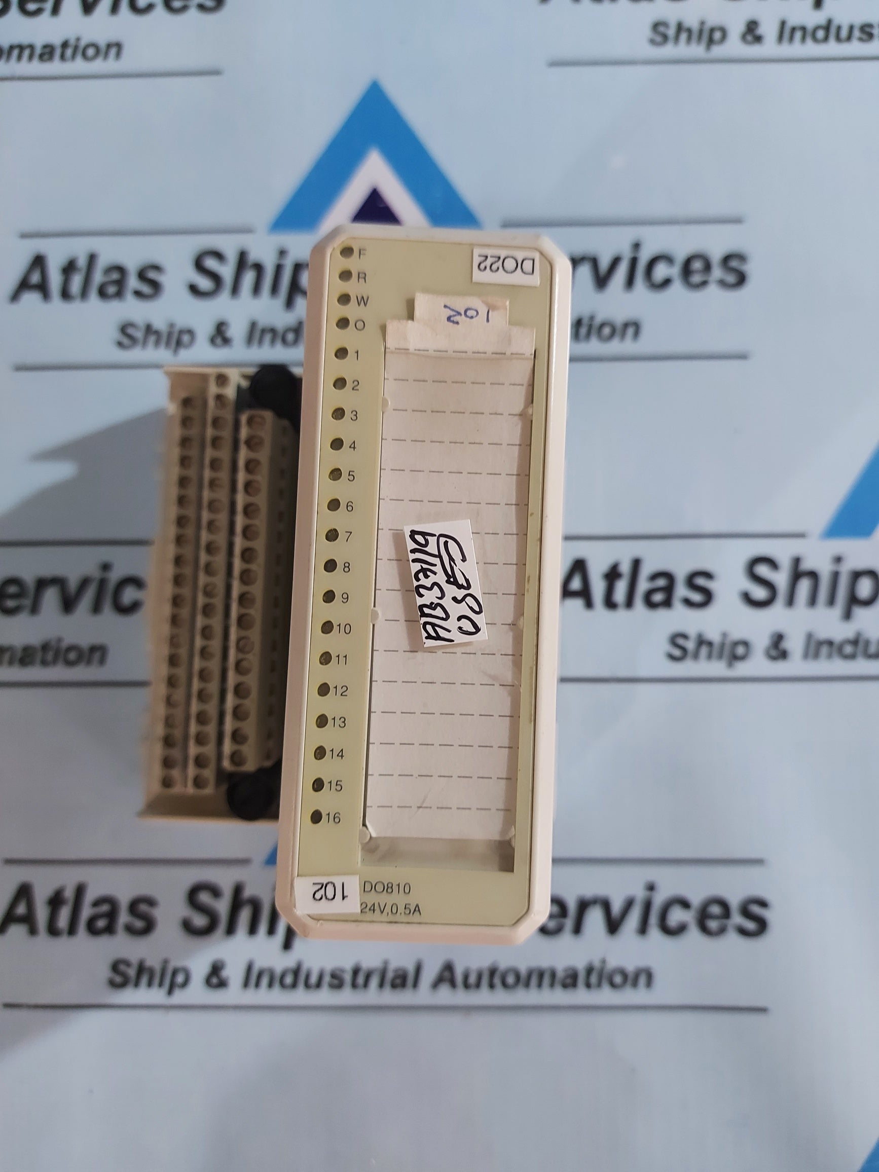 ABB DO810 3BSE008510R1 DIGITAL OUTPUT MODULE