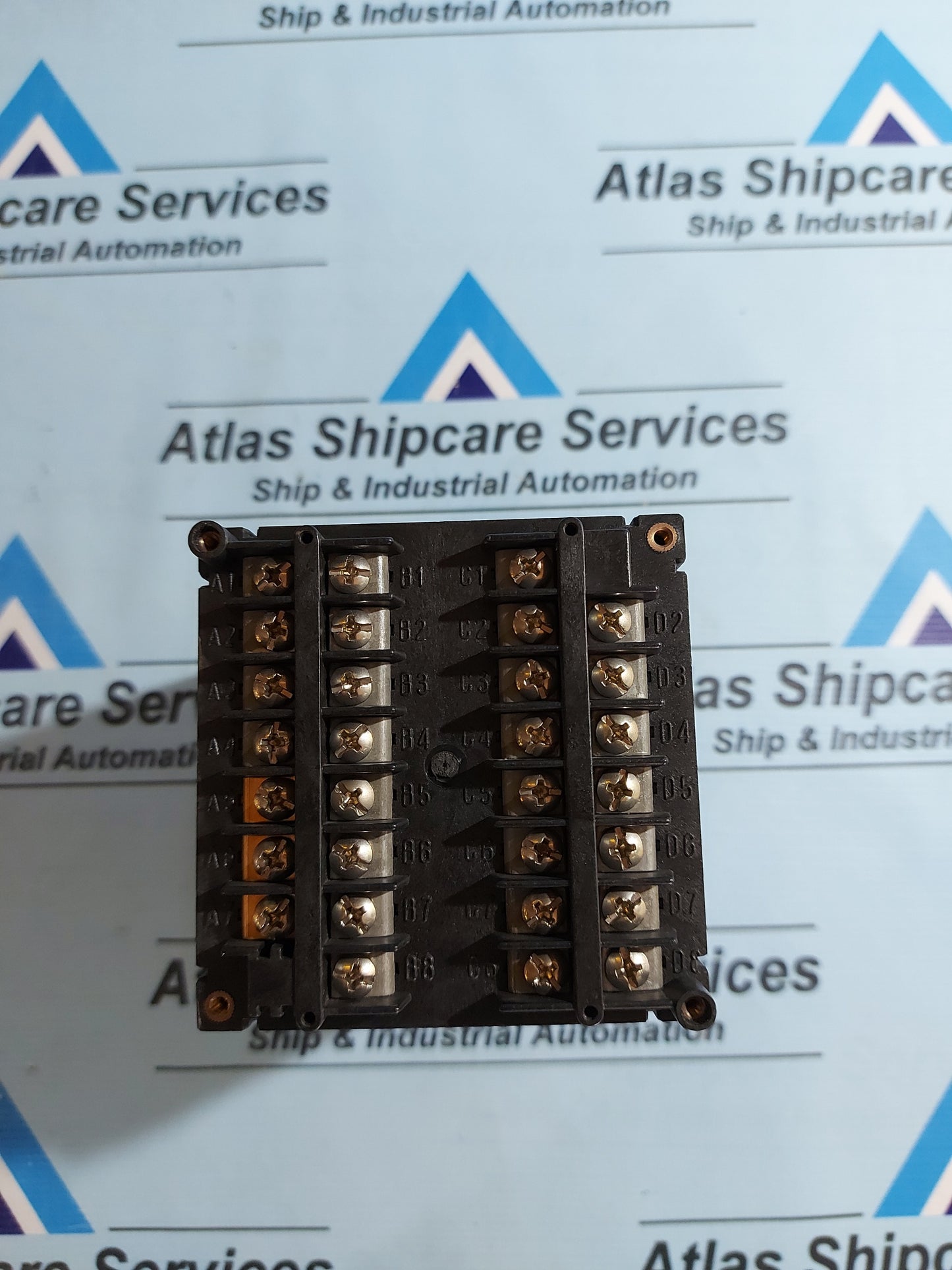 ABB PYROMAT 635 REGULATEUR PAYROMAT CONTROLLER Y.PYR.635.3000 AG56