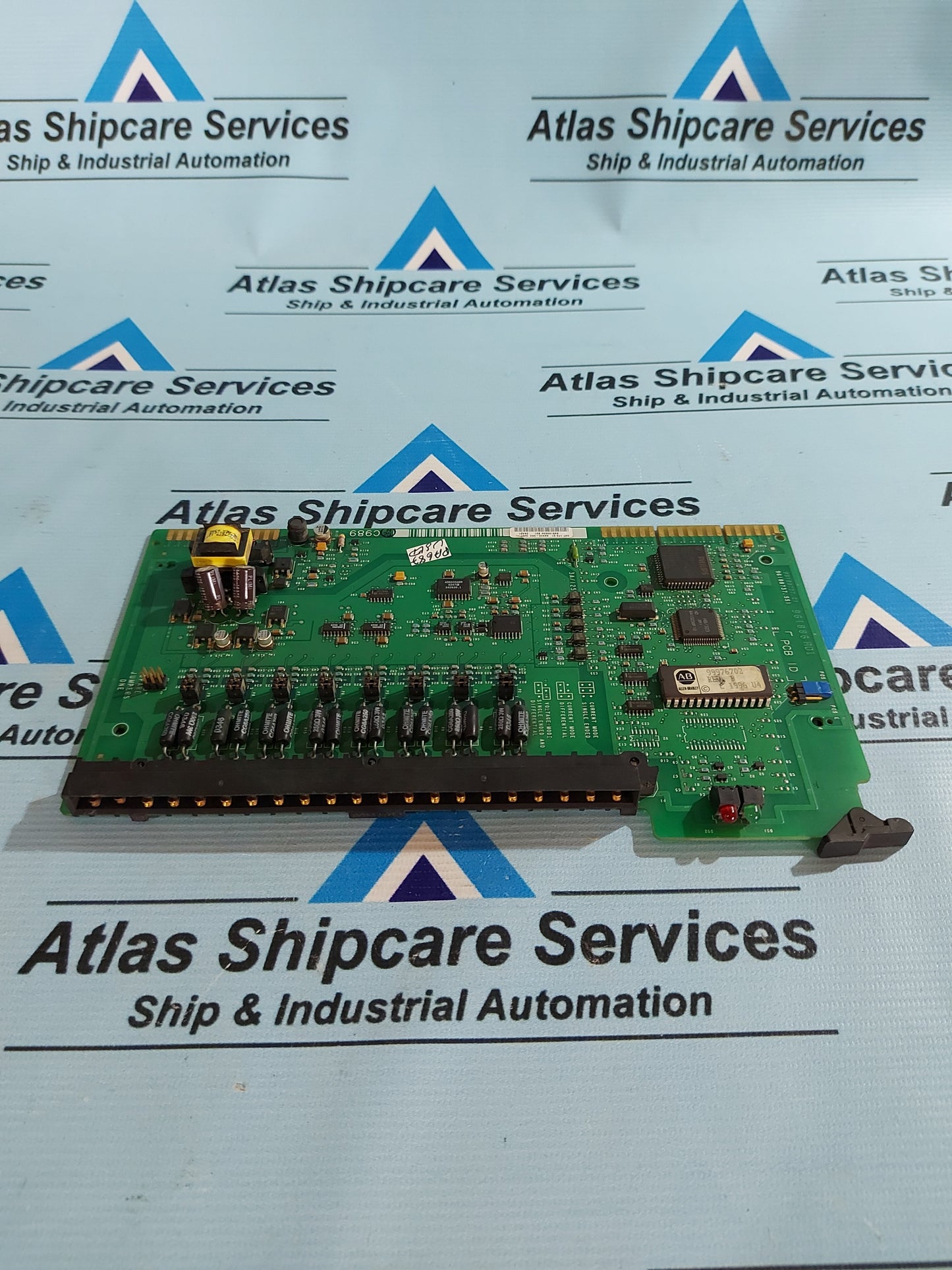 ALLEN-BRADLEY 1771-IFE/C ANALOG INPUT MODULE (12 BIT)