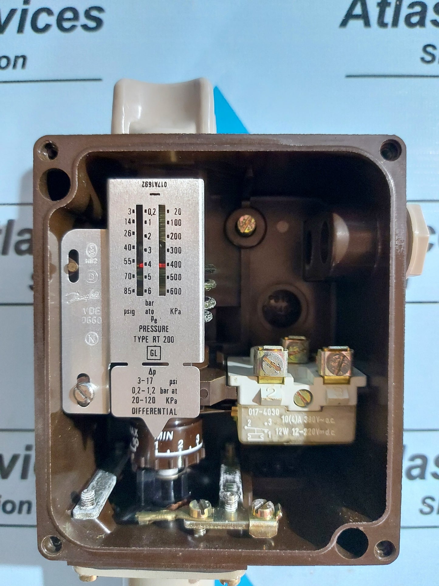 DANFOSS RT 200 PRESSURE SWITCH