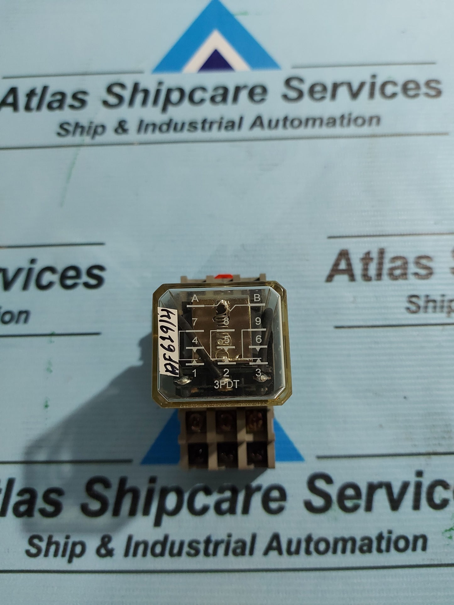 EATON CUTLER-HAMMER D5PR3A 3PDT GENERAL PURPOSE RELAY