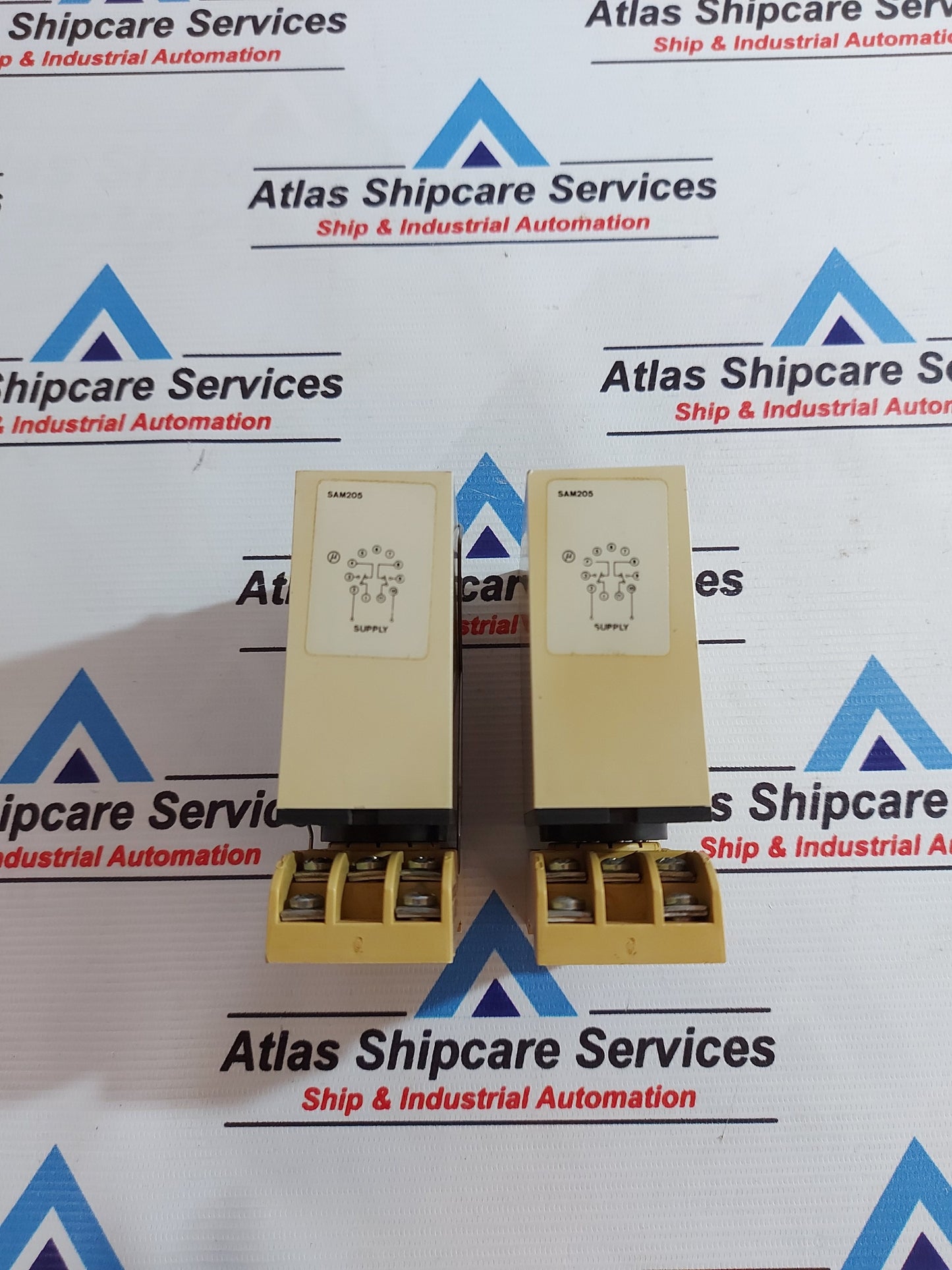 ELECTROMATIC S-SYSTEM SAM 205 220 DELAY ON OPERATE WITH INSTANT CONTACT 220V AC AG617