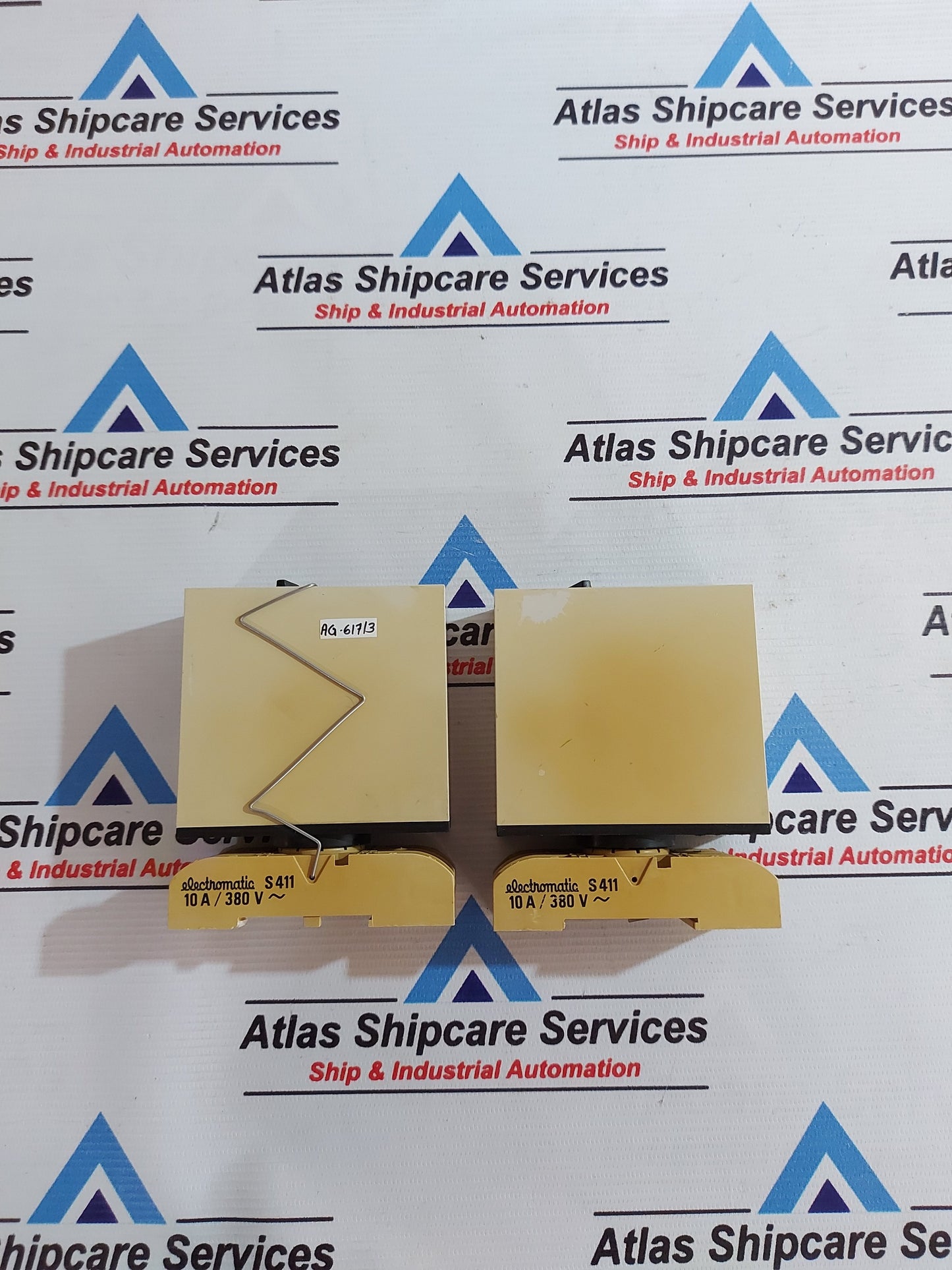 ELECTROMATIC S-SYSTEM SAM 205 220 DELAY ON OPERATE WITH INSTANT CONTACT 220V AC AG617