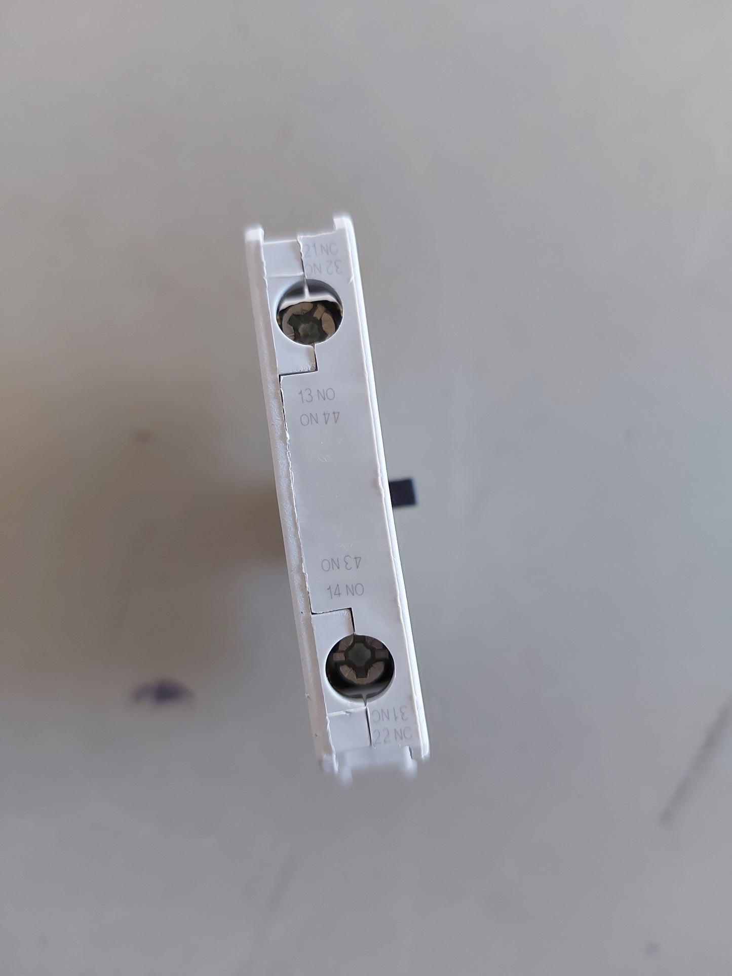 GENERAL ELECTRIC BCLL11 AUXILIARY CONTACT BLOCK