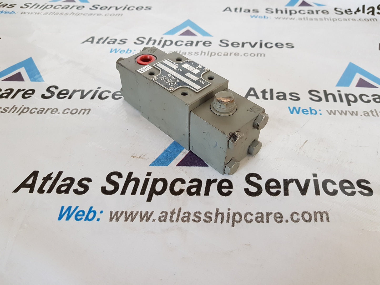 HYDRANOR 1STB44213M9.2D.7AF CONTROL VALVE