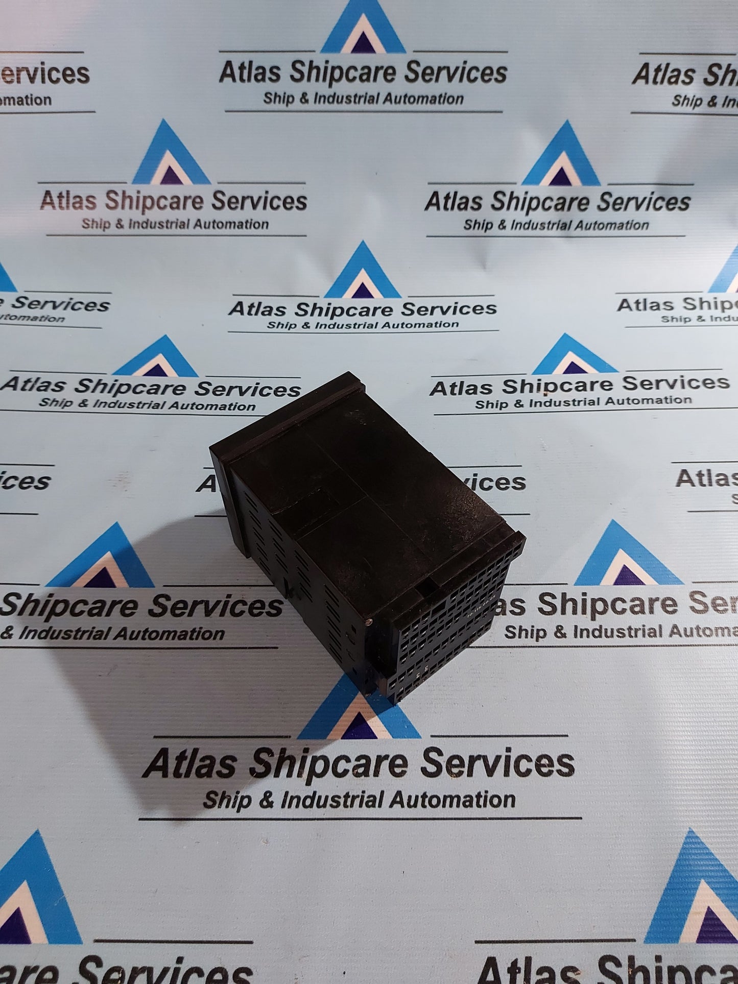 JUMO DICON 500 UNIVERSAL PROCESS CONTROLLER