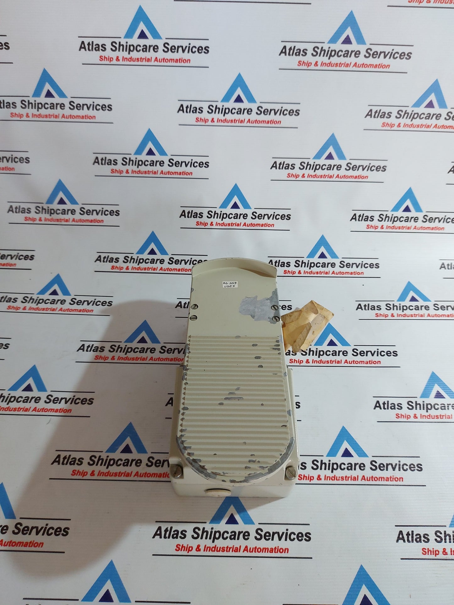 LIEBHERR 693194914 FOOT SWITCH TUGGER AG559