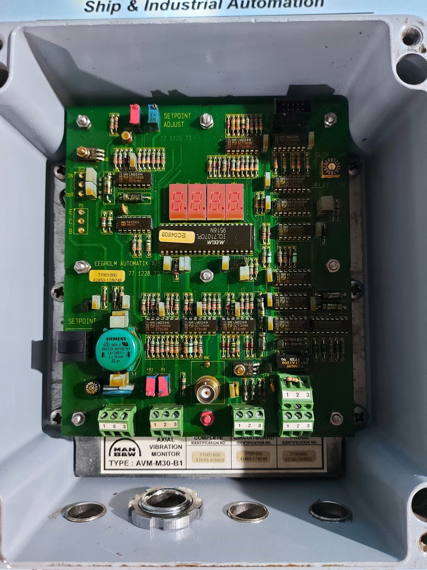 MAN B&W AVM-M30-B1 AXIAL VIBRATION MONITOR
