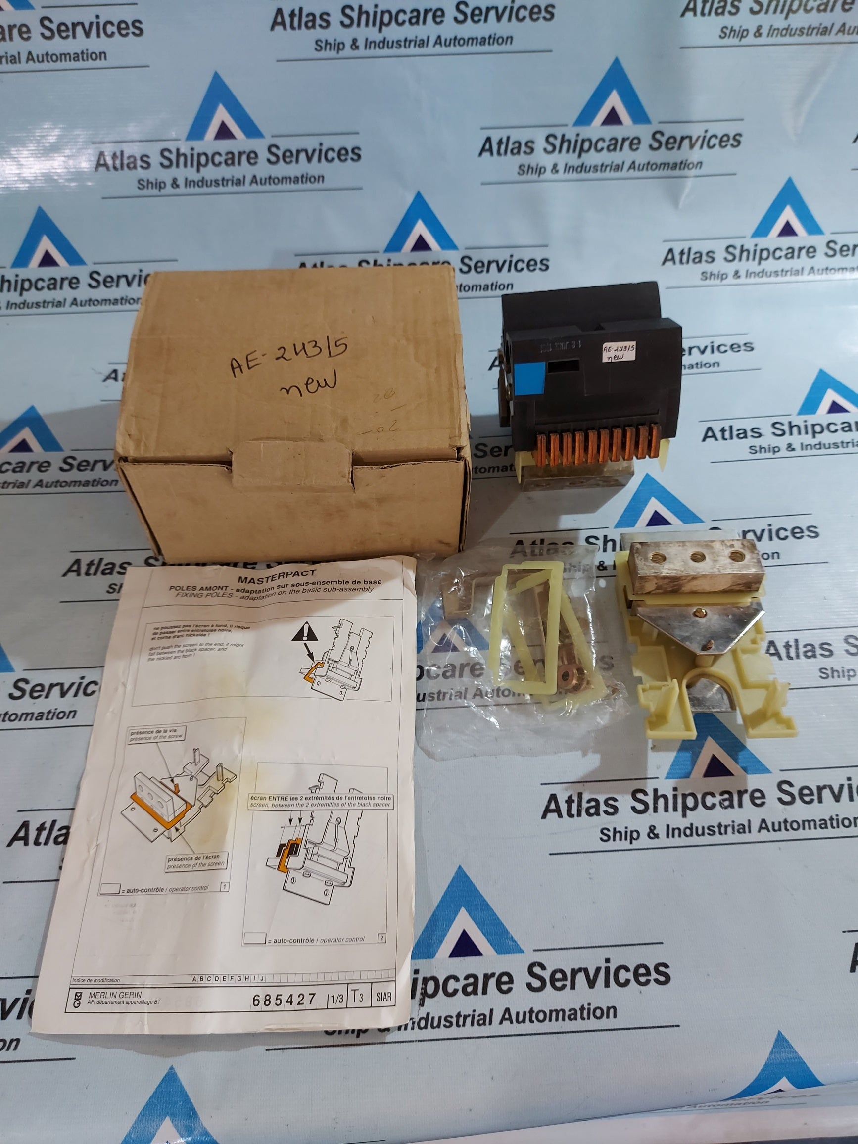 MERLIN GERIN 0685648C CONTACT SET