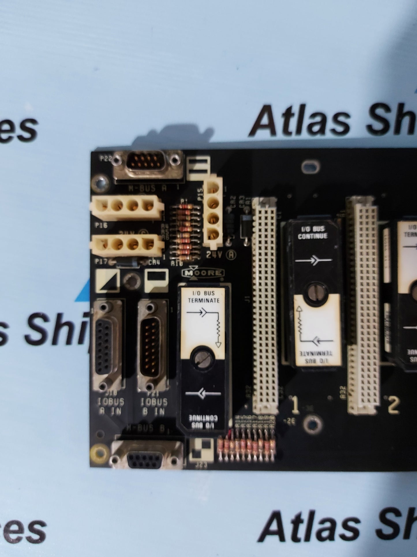 MOORE BACKPLAN MODULRAC MODULE I/O BUS 16066-51-3 PLC APACS QUASLOG