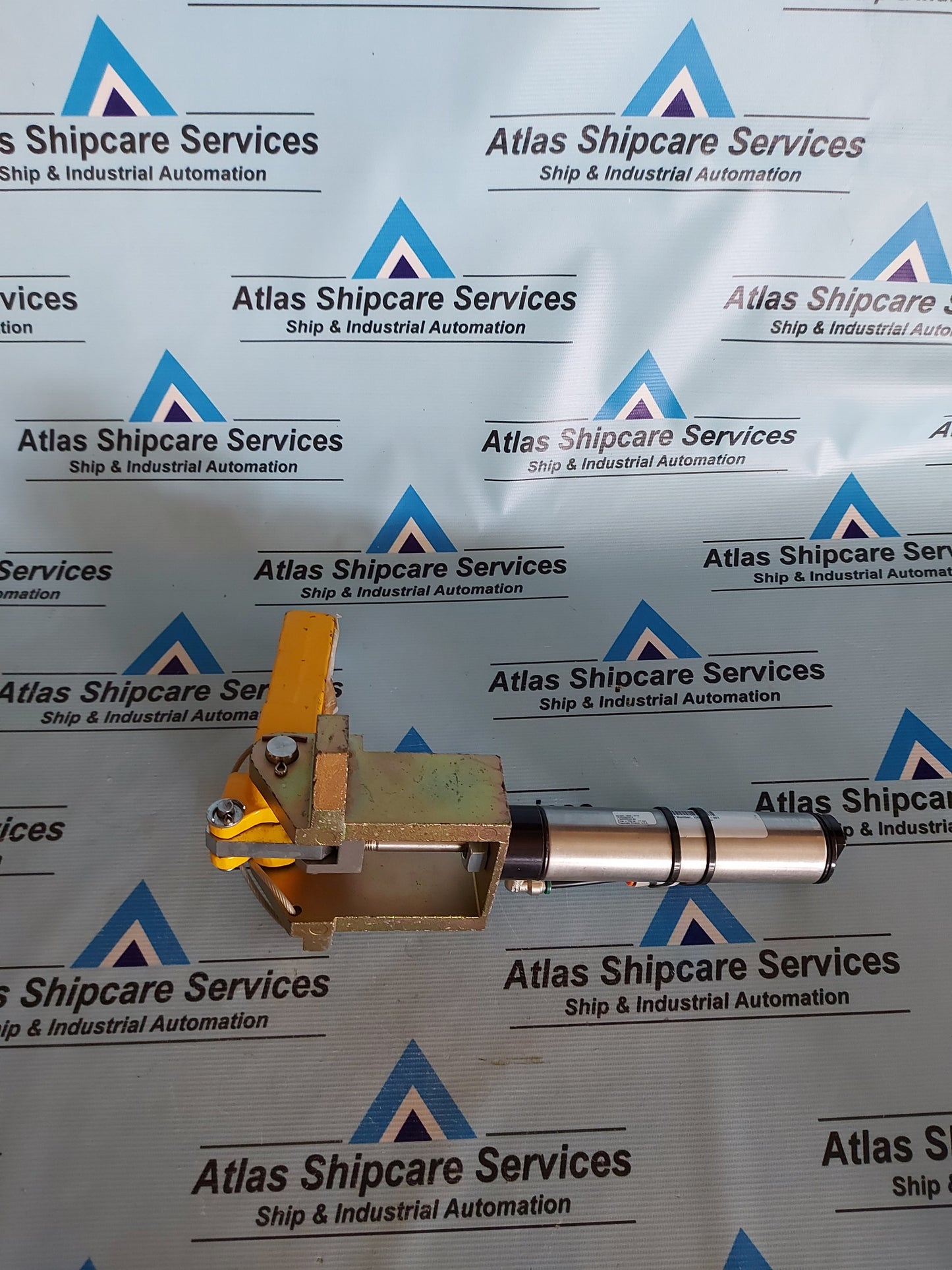 NOV 10379122-002 FINGER PROPRIETARY ASSEMBLY LATCH PIPE HANDLING CASING