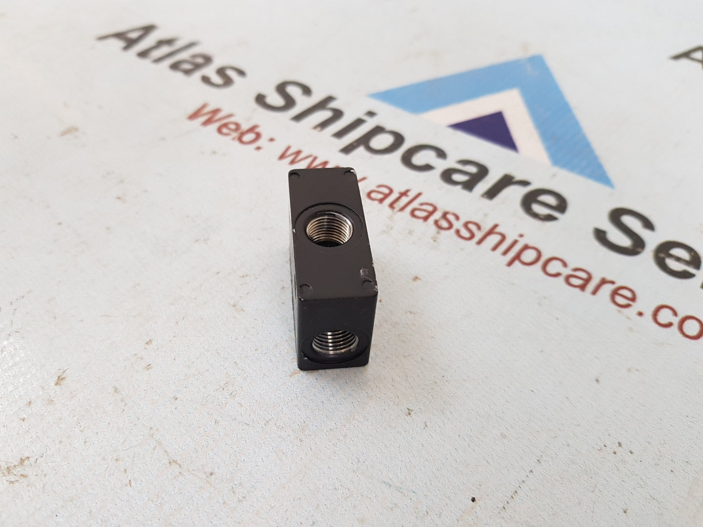 Norgren T65C1800 Shuttle Valve H482