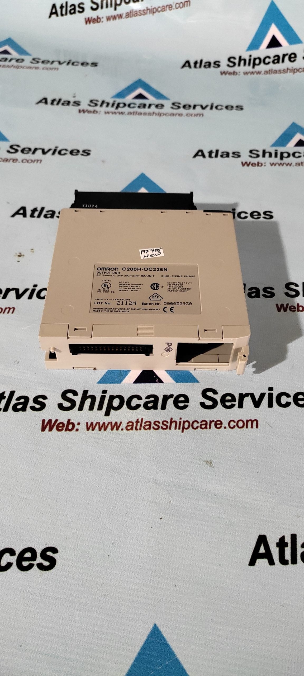 OMRON C200H-OC226N OUTPUT UNIT