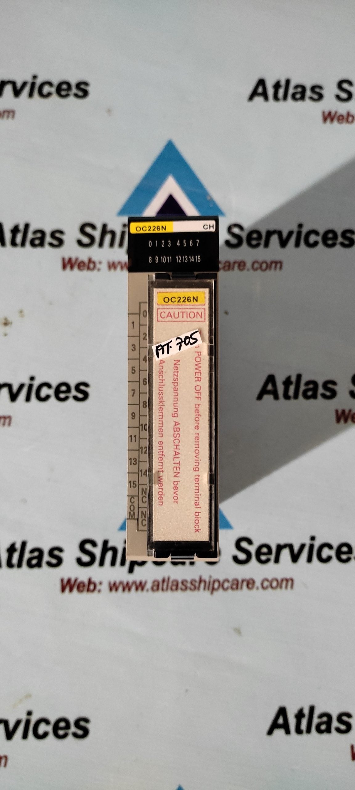 OMRON C200H-OC226N OUTPUT UNIT