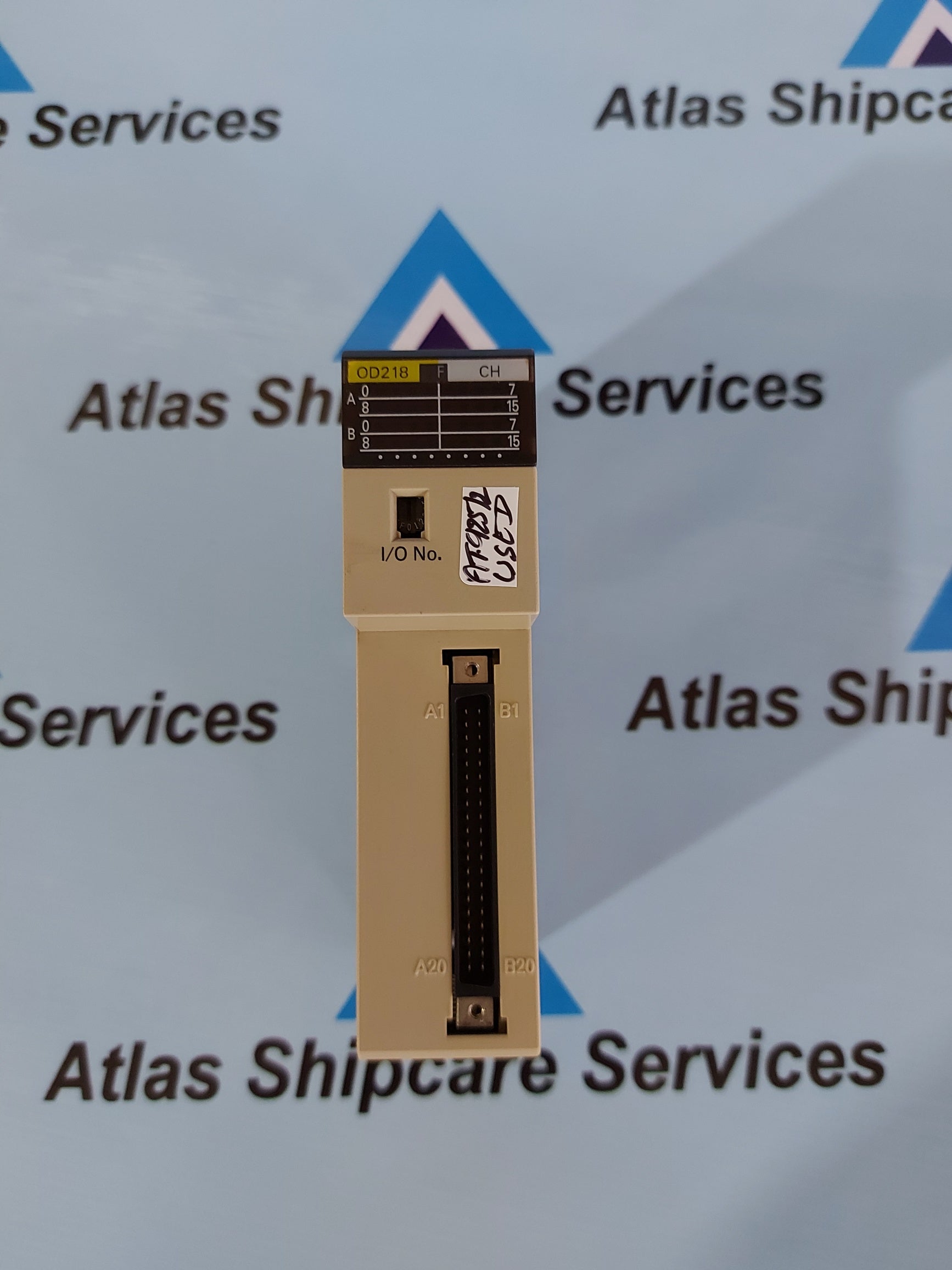 OMRON C200H-OD218 OUTPUT UNIT