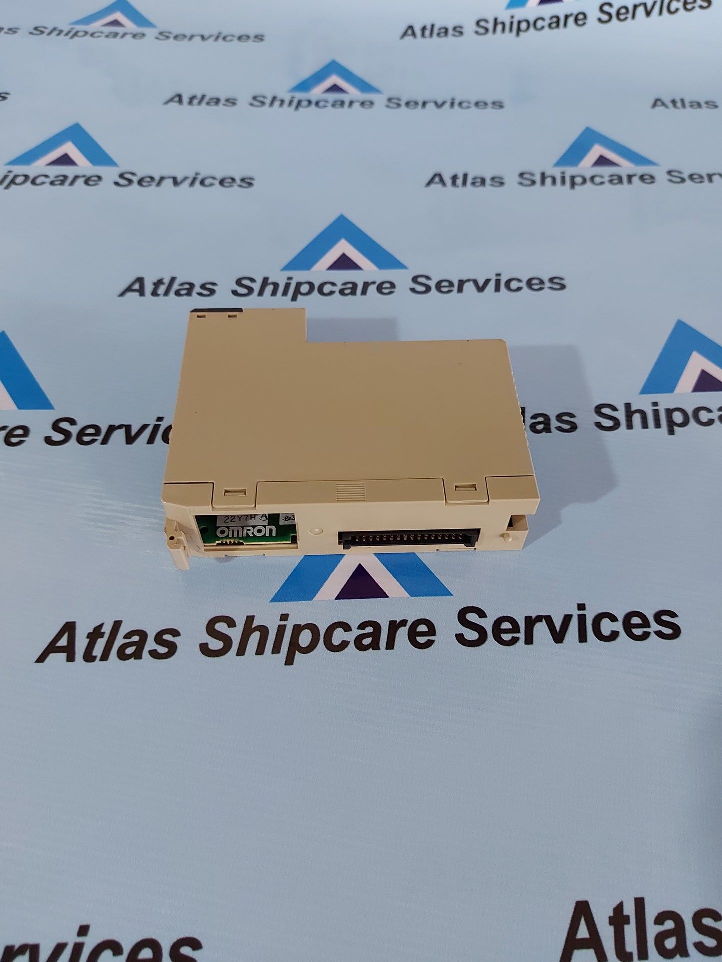 OMRON C200H-OD218 OUTPUT UNIT