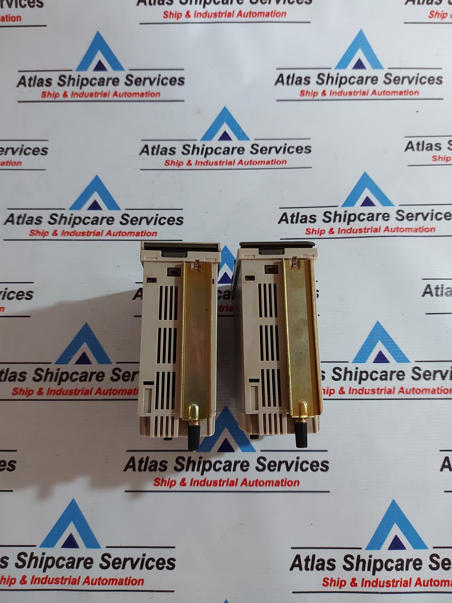 OMRON E5EX-A TEMPERATURE CONTROLLER AG556