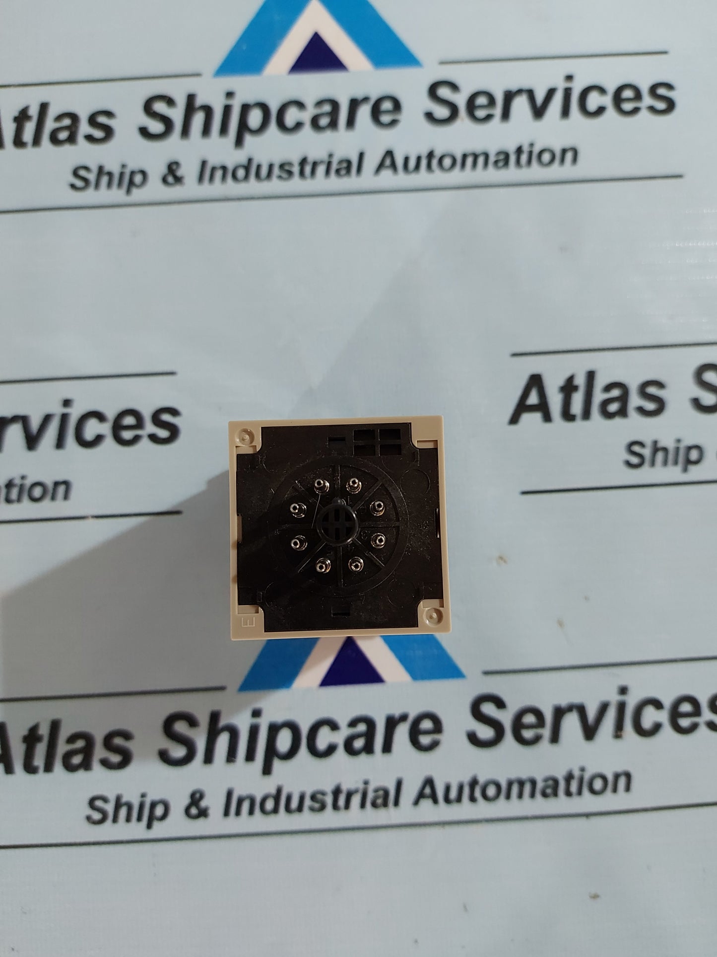 OMRON H3CR-A8E TIMER