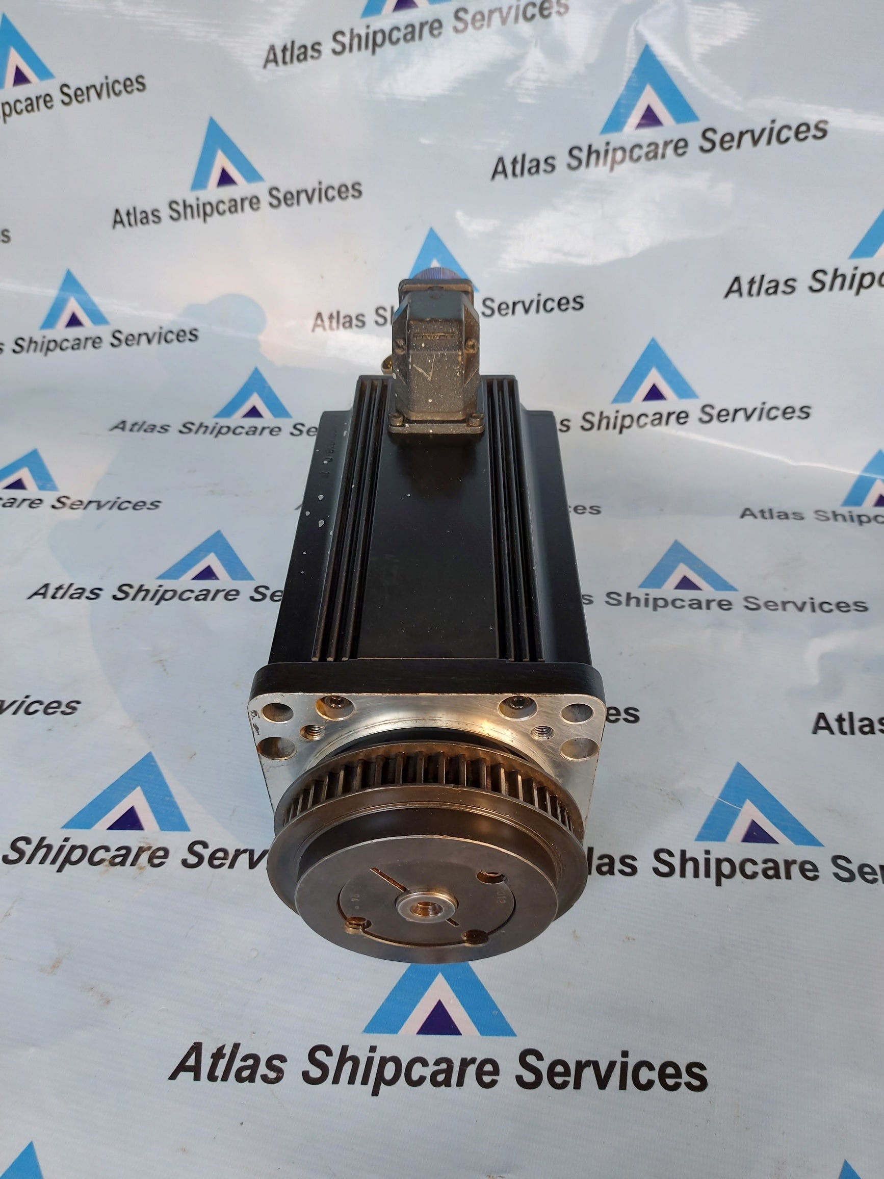 REXROTH MDD093B-N-020-N2L-110GB0 3-PHASE PERMANENT MAGNET MOTOR