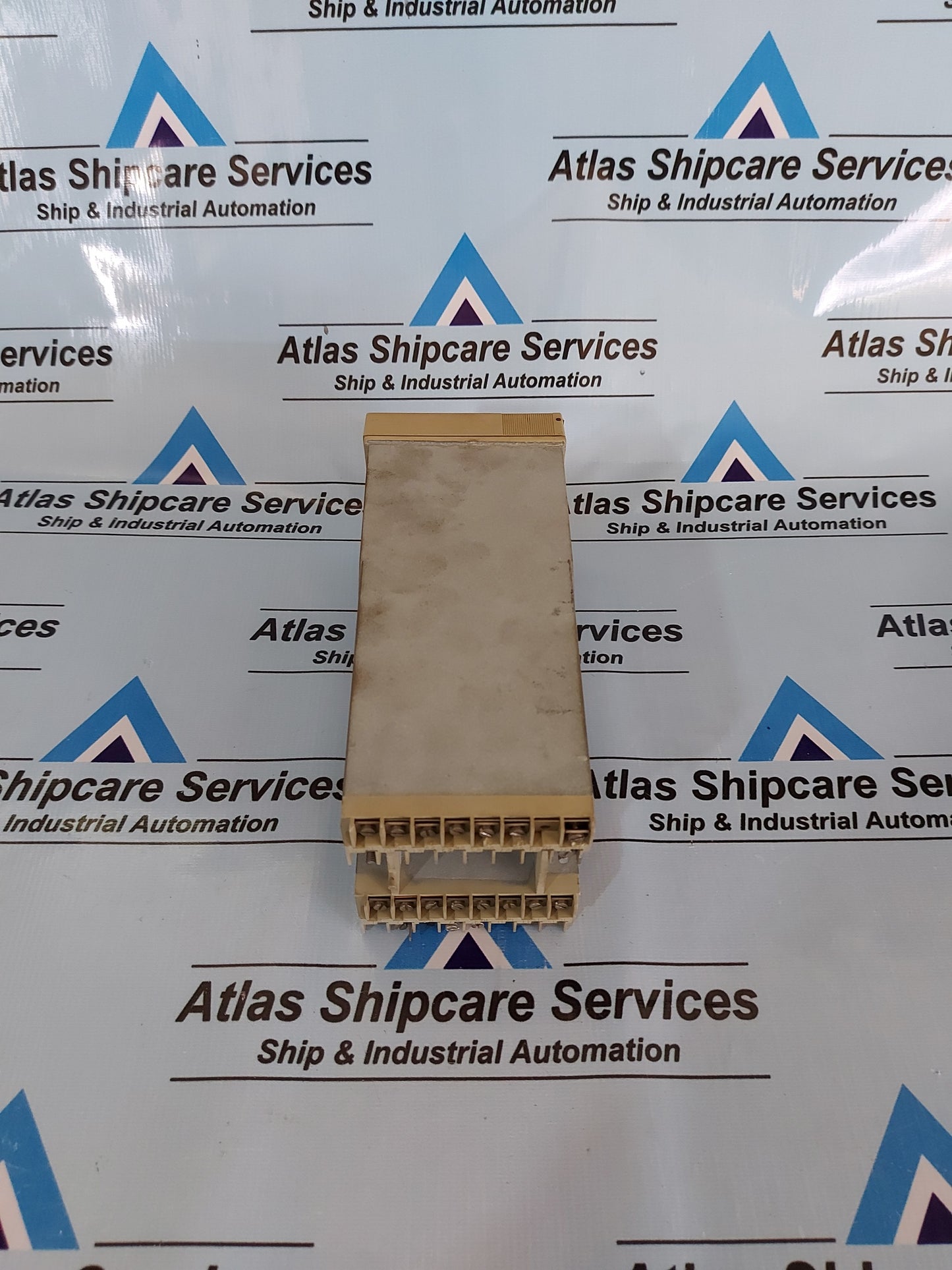 SCHLUMBERGER PYROMAT PLUS 300 PID CONTROLLER