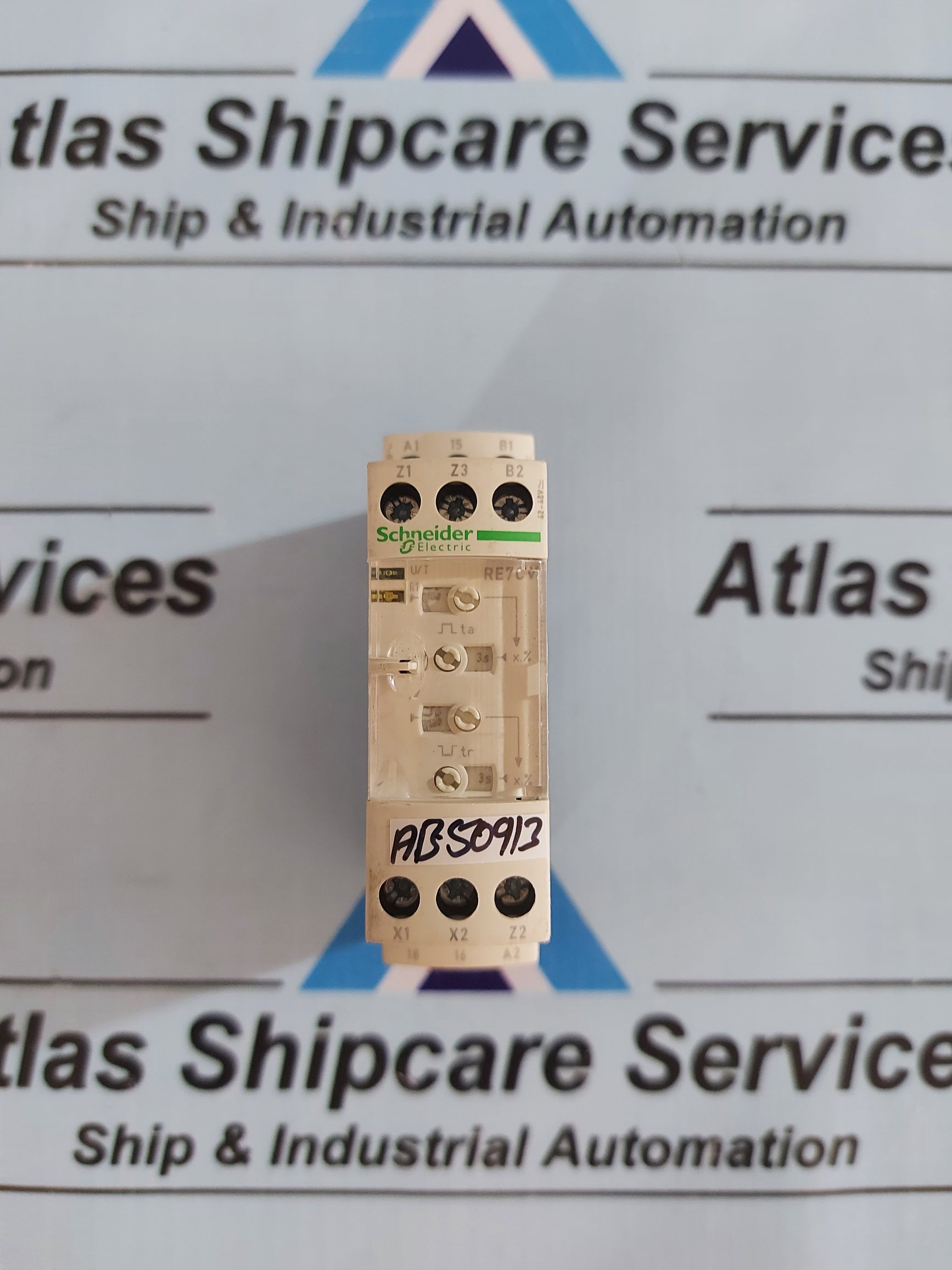 SCHNEIDER ELECTRIC RE7CV11BU ASYMMETRICAL FLASHING RELAY 0.05s-300h
