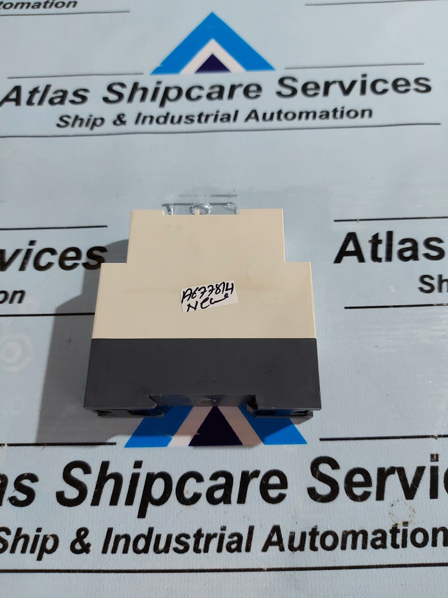 SCHNEIDER ELECTRIC RE7TP 13BU ADJUSTABLE ON-DELY TIMING RELAY 0.05s-300h